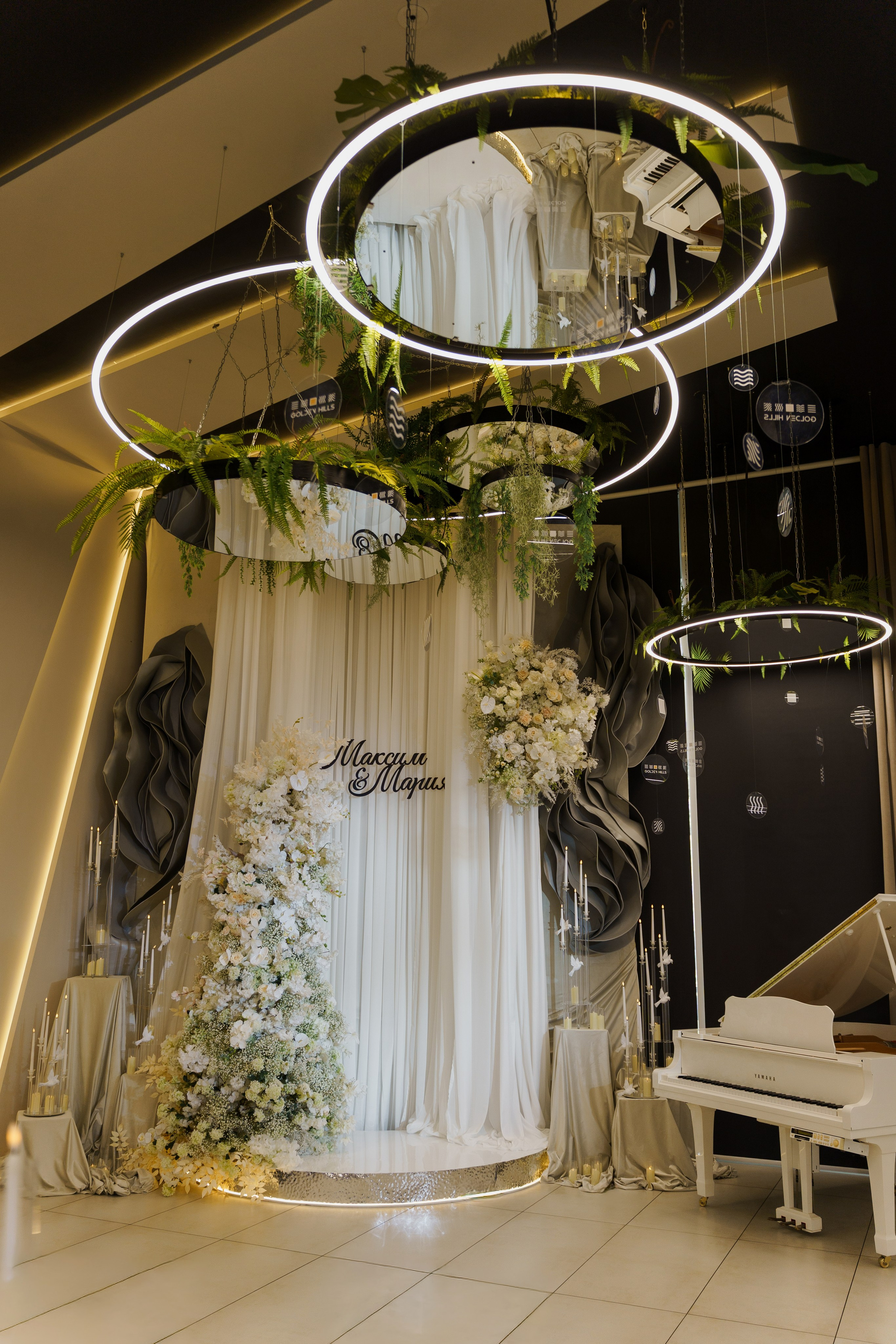 Красивое обручение на берегу чёрного моря в Лермонтово от ТВИНС СТУДИО. ТВИНС СТУДИО — лучшие свадебные фотографы и видеографы в Краснодаре