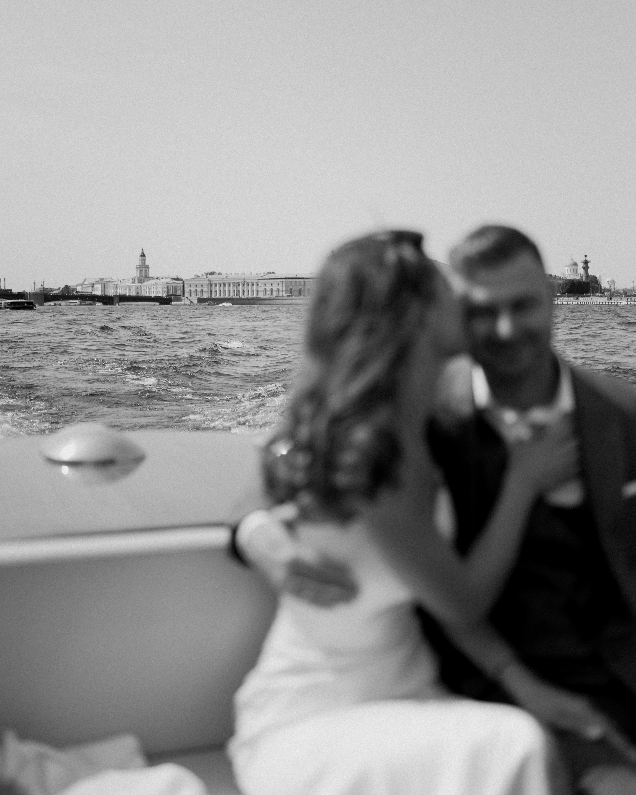 ···. Свадебный фотограф в Санкт-Петербурге Александра Чукавина