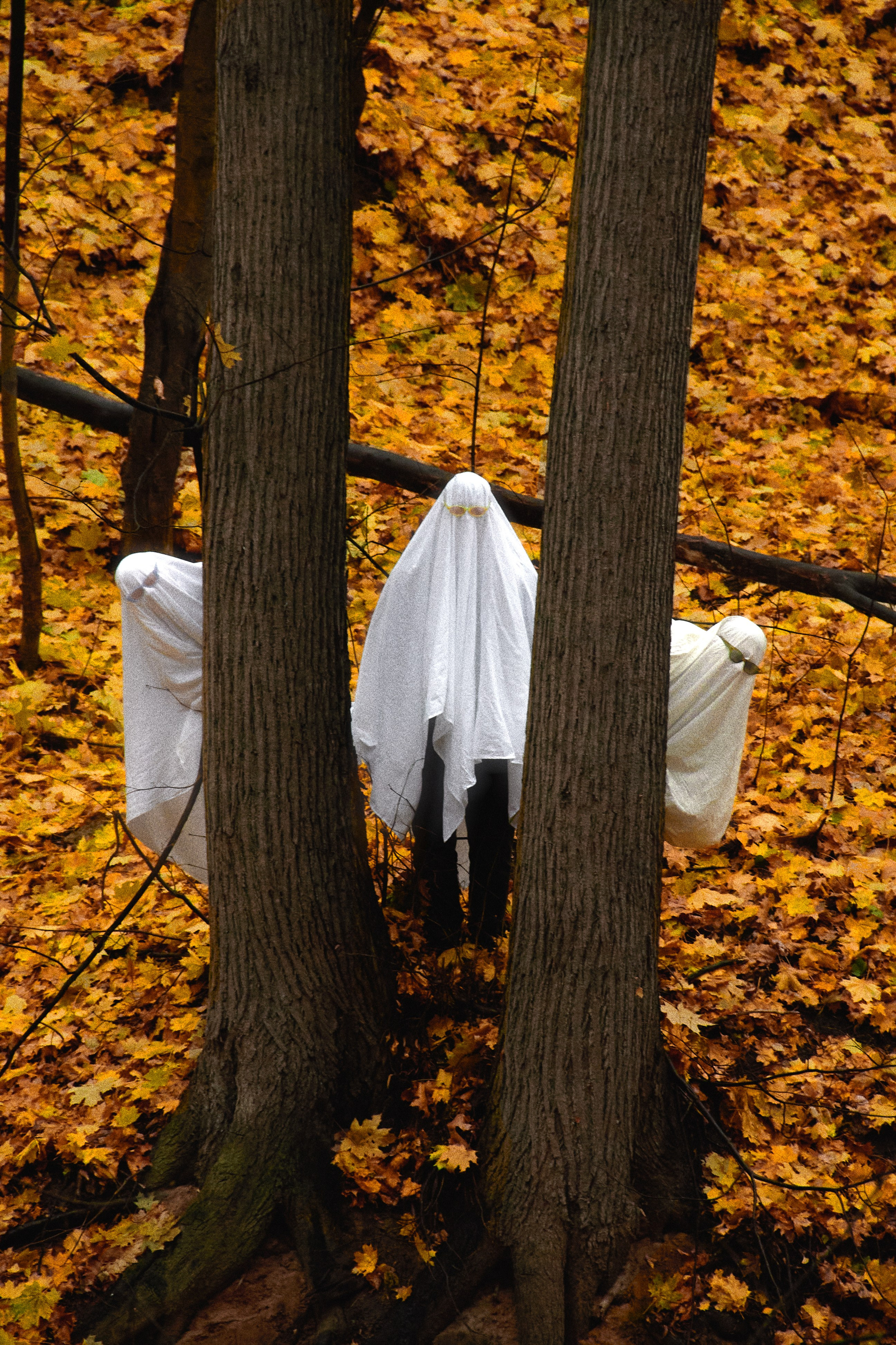 Tears falling down at the patry // 31.10. Simpleand1