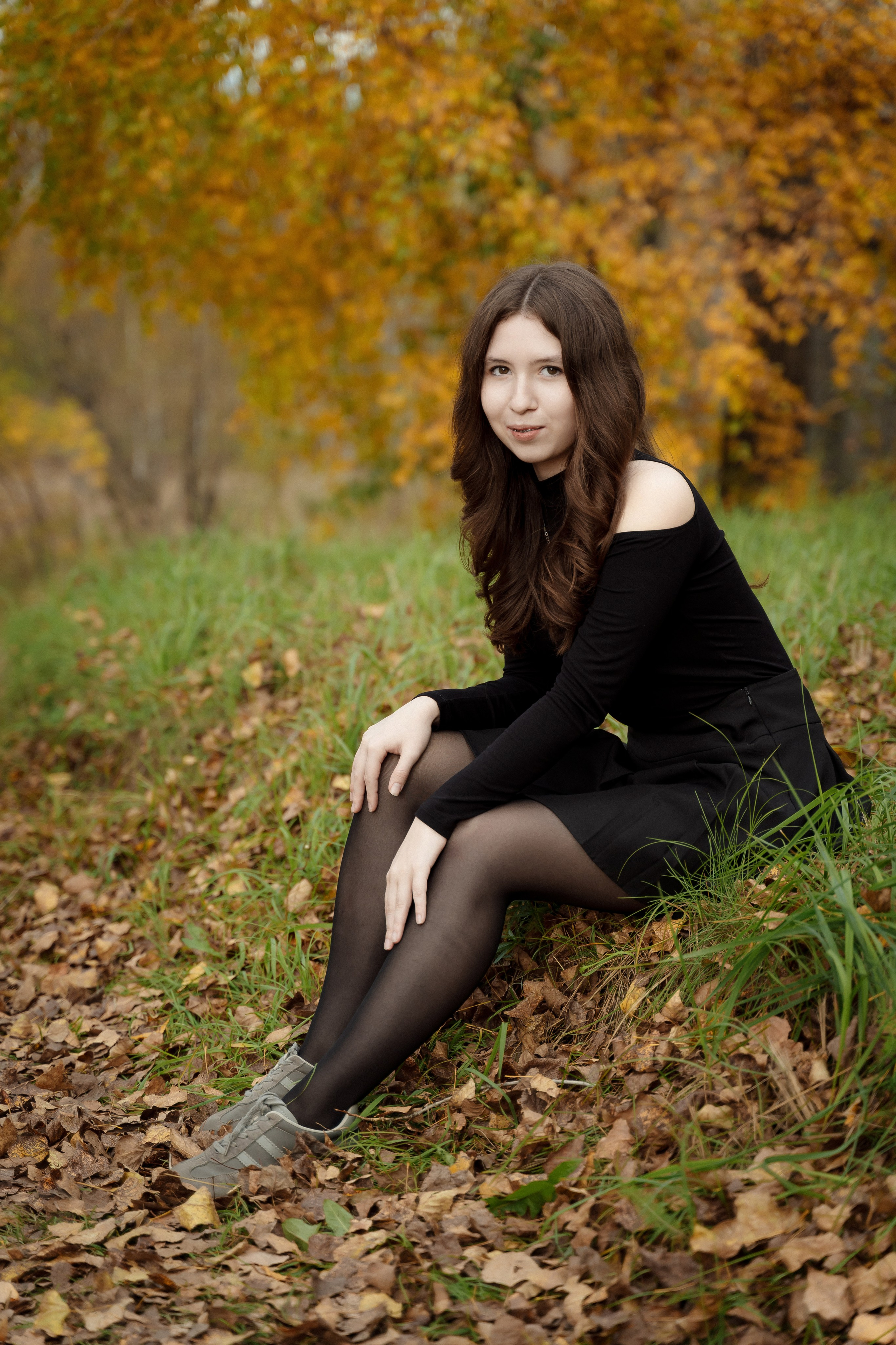 Фотосессия осенью в парке. 11 класс. Фотограф Ким Наталья в Красноярске