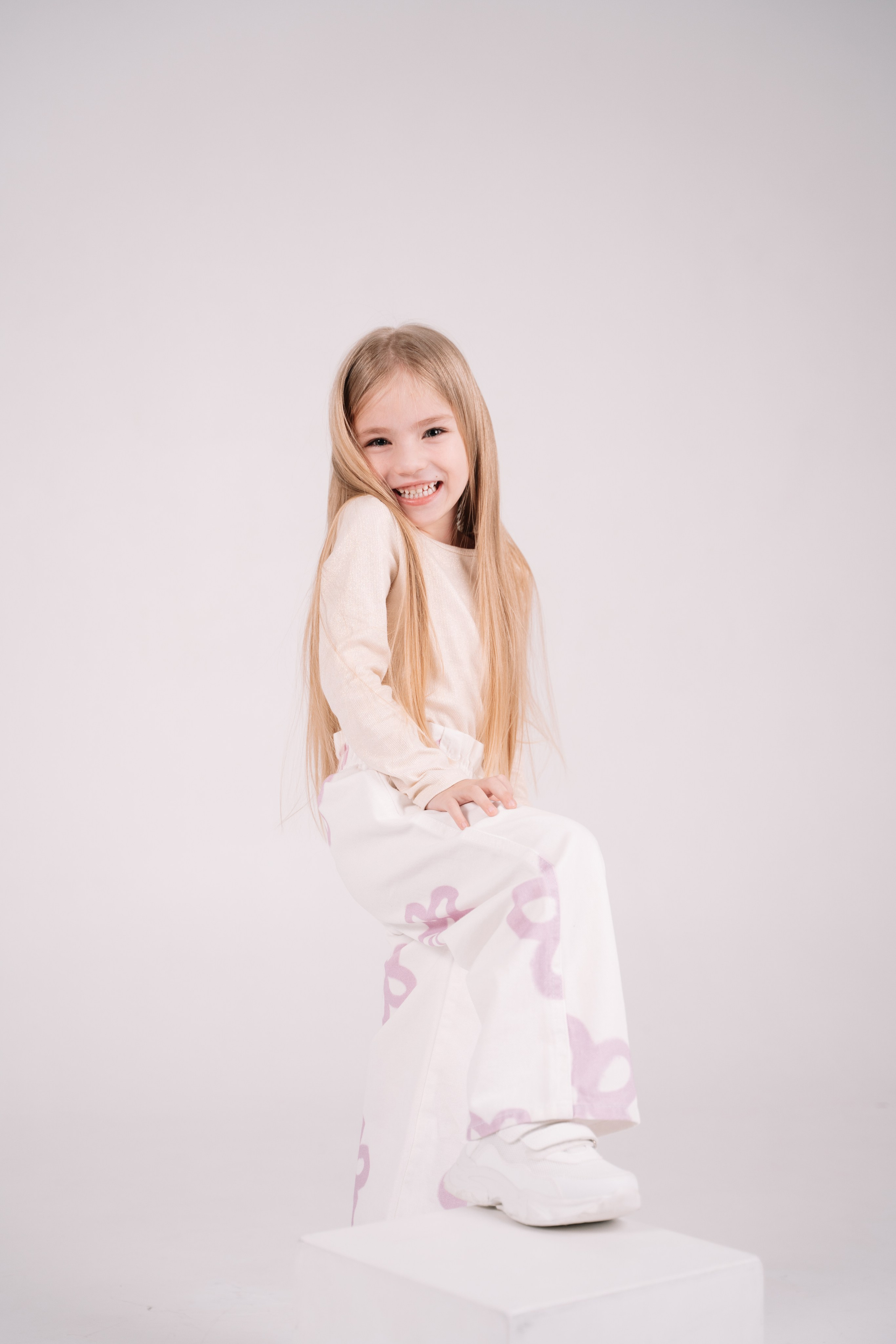 Модельный тест. Дипломированный фотограф в Новосибирске. Фотографирую свадьбы, репортажи, индивидуальные фотосессии, lovestory(семейные)