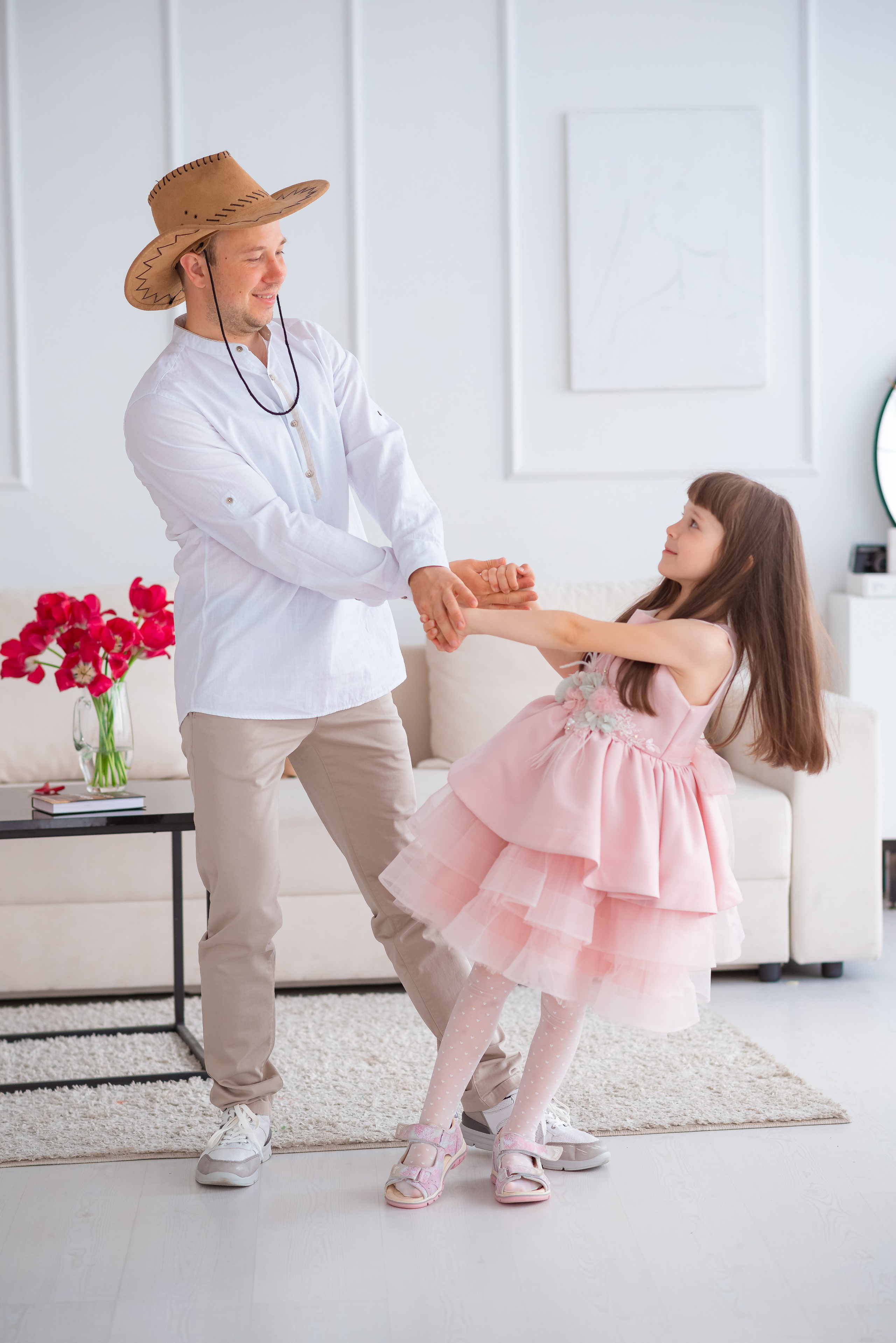 Инна с семьей в Феломене. Семейный фотограф на выписку из роддома и крещение Минск Настя Гришук