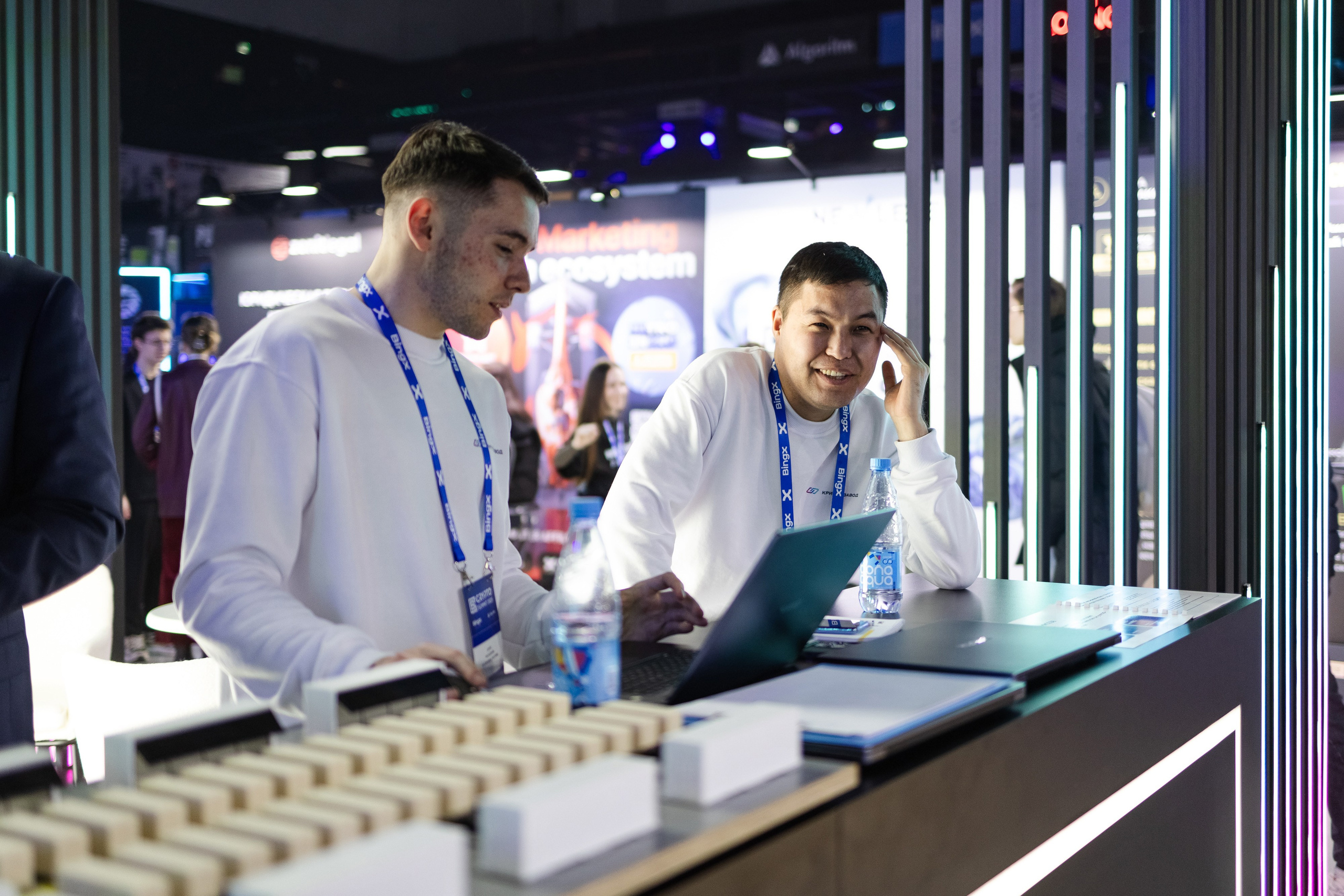 Crypto Summit (1). Свадебный репортажный фотограф в Москве