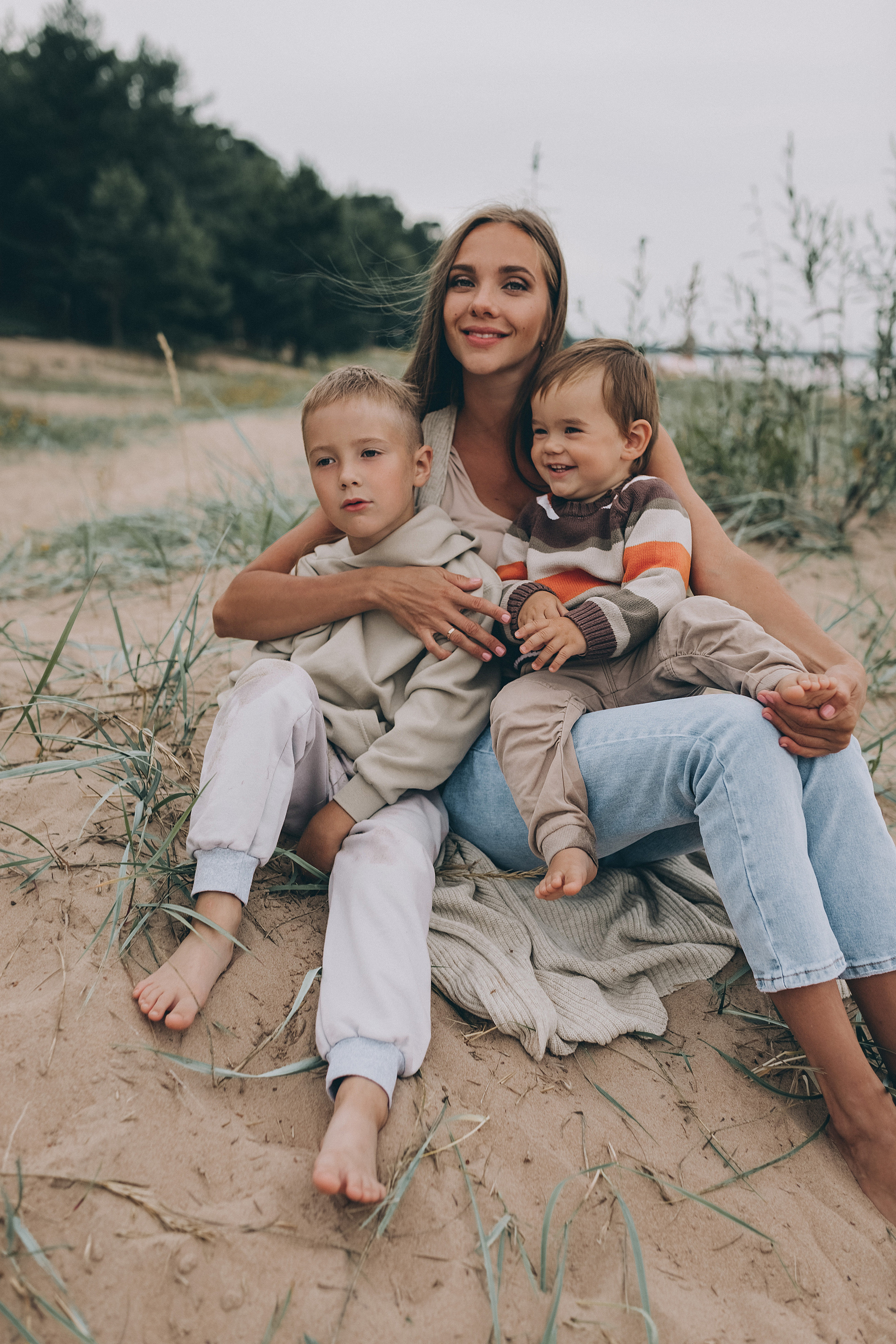Юлия и семья. Пляж. Семейный и женский фотограф в Санкт-Петербурге Наталья Карась