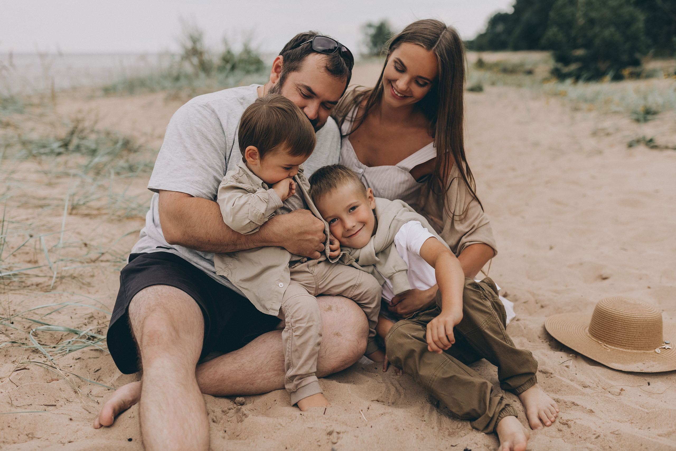 Юлия и семья. Пляж. Семейный и женский фотограф в Санкт-Петербурге Наталья Карась