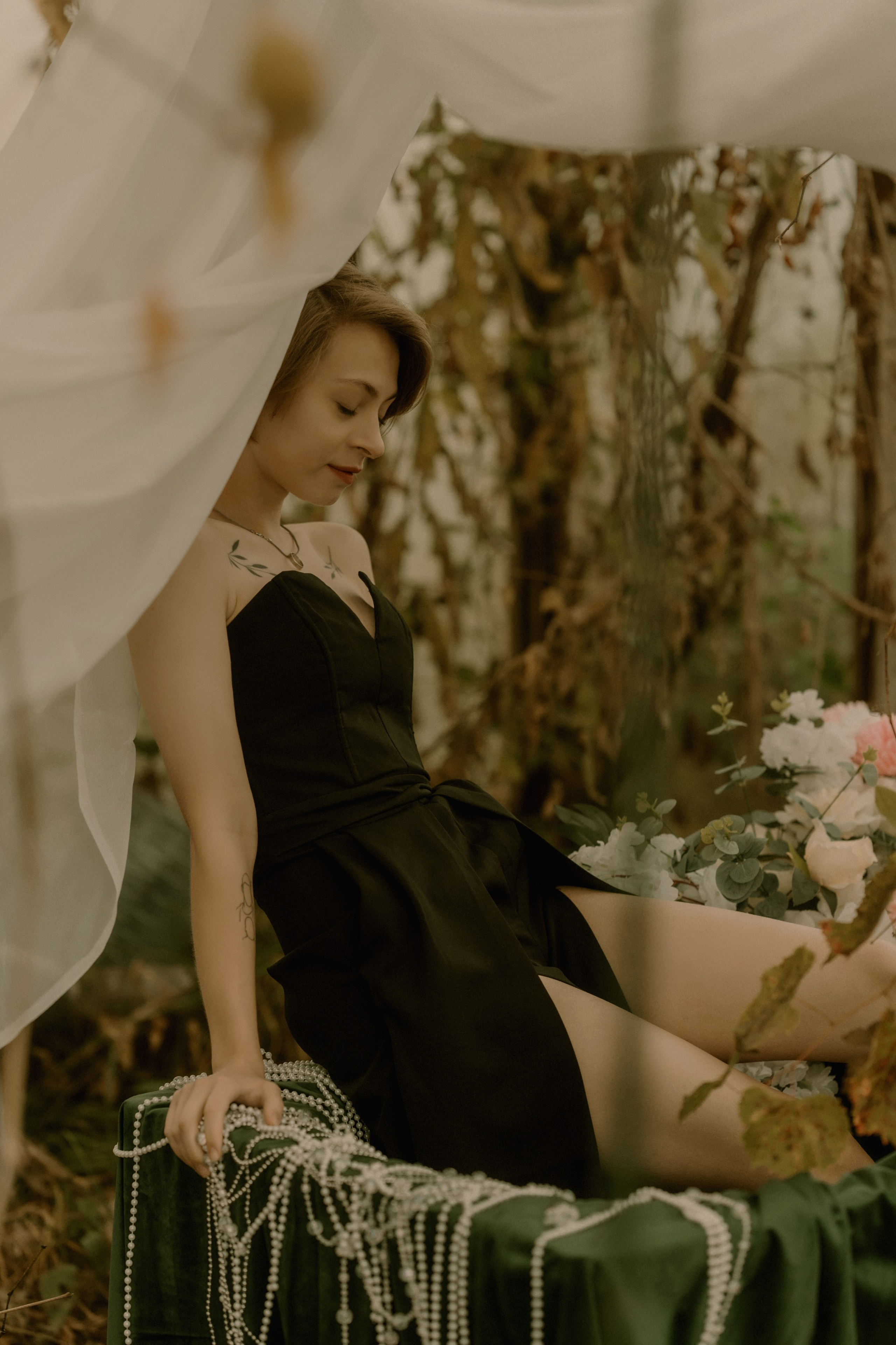 Дарья в теплице. Свадебный и индивидуальный фотограф в Суворове Клюева Мария