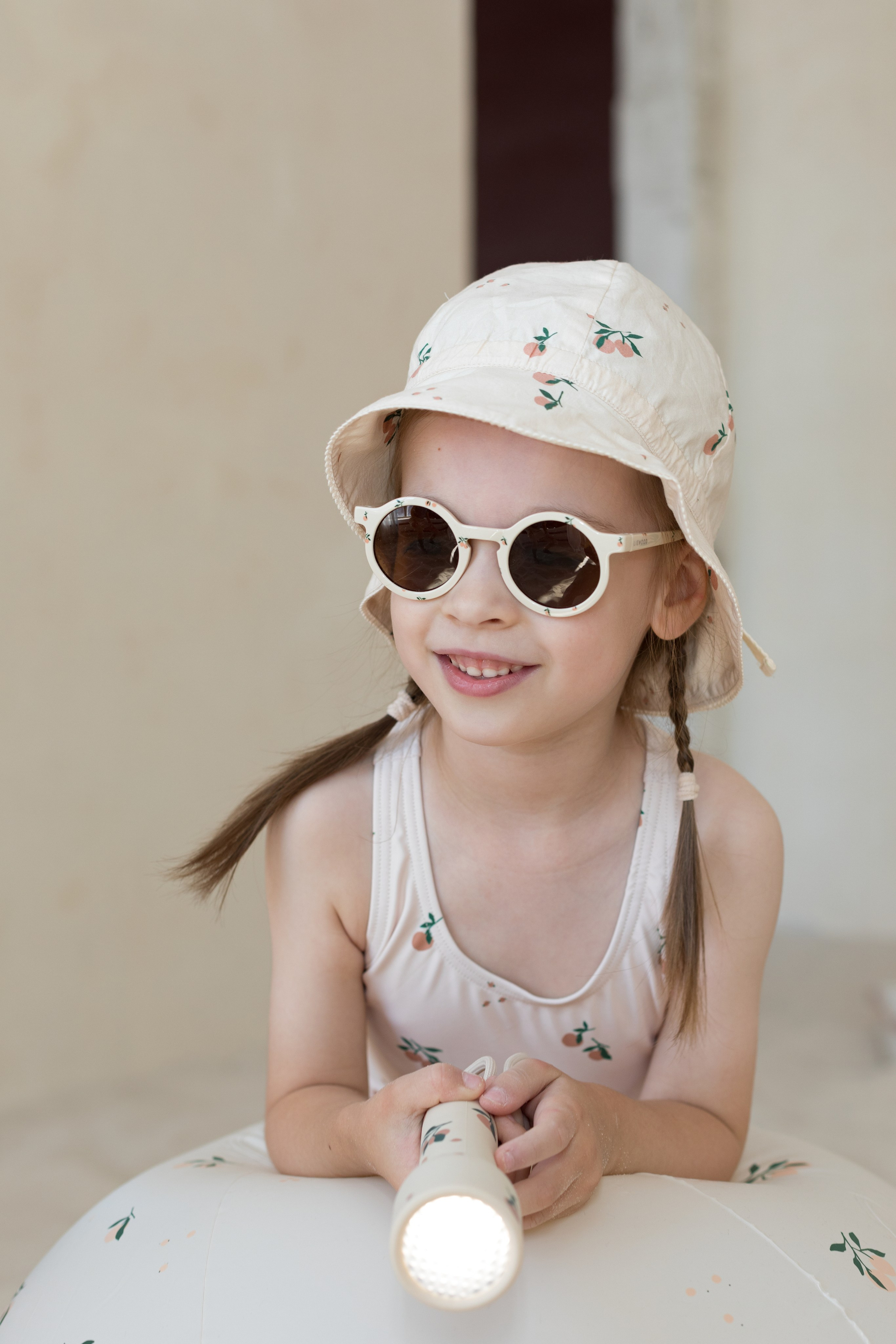 Фотосессия в песке для детского бренда. Детский и контент фотограф Надя Волкова Санкт-Петербург