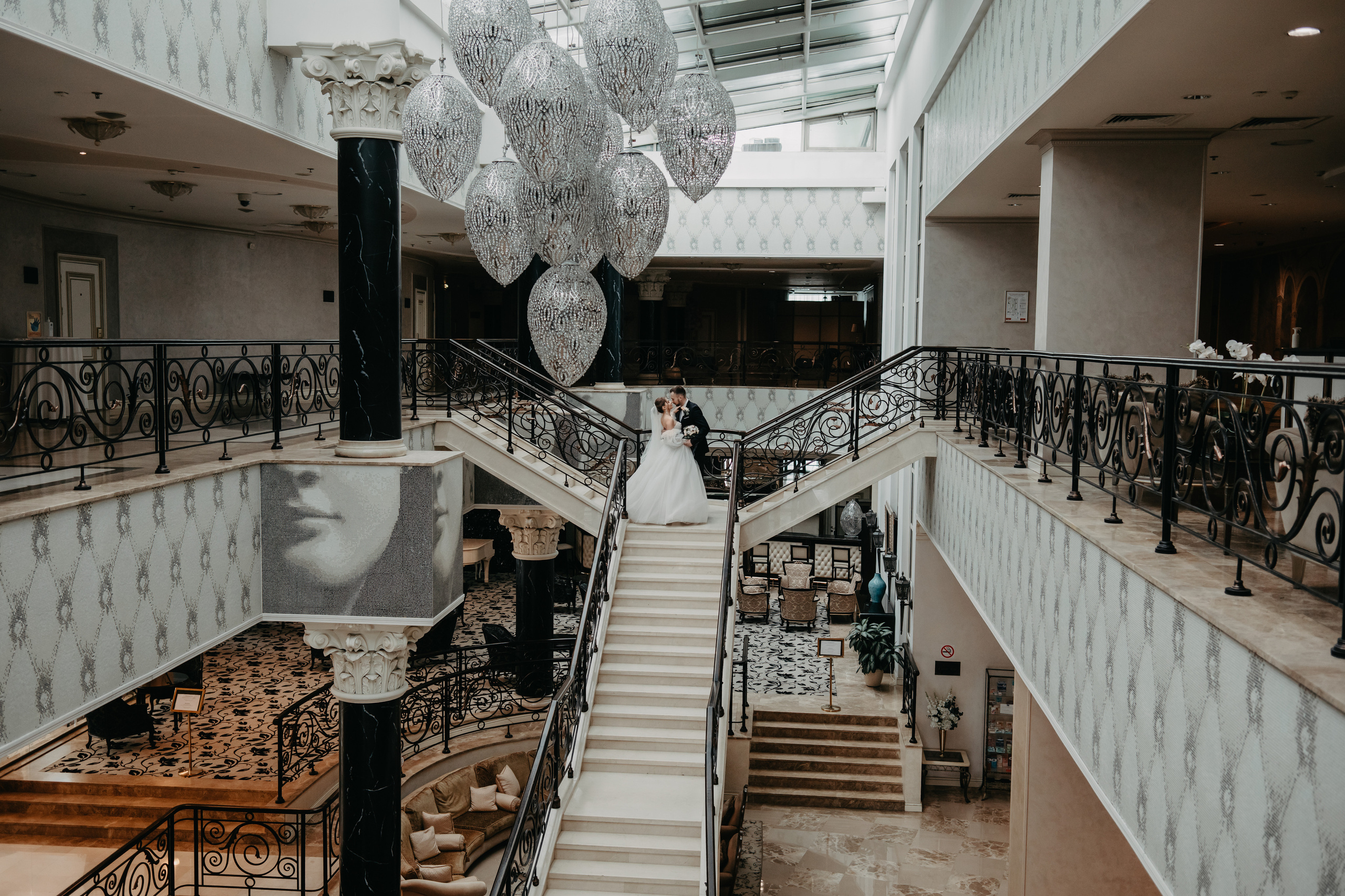 Лена и Леша. Отель Милан. Свадебный и семейный фотограф в Москве Евгения Лисина