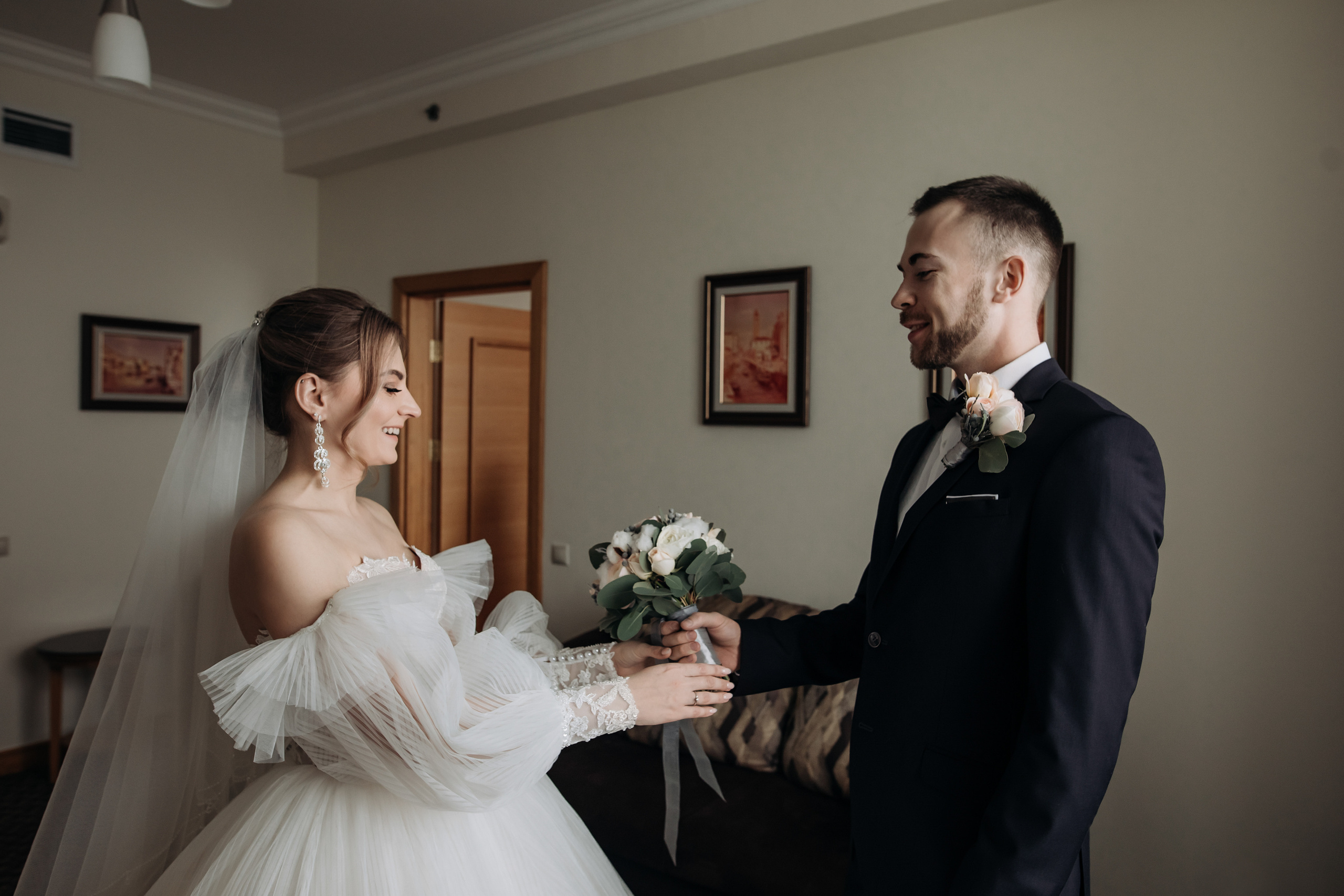 Лена и Леша. Отель Милан. Свадебный и семейный фотограф в Москве Евгения Лисина