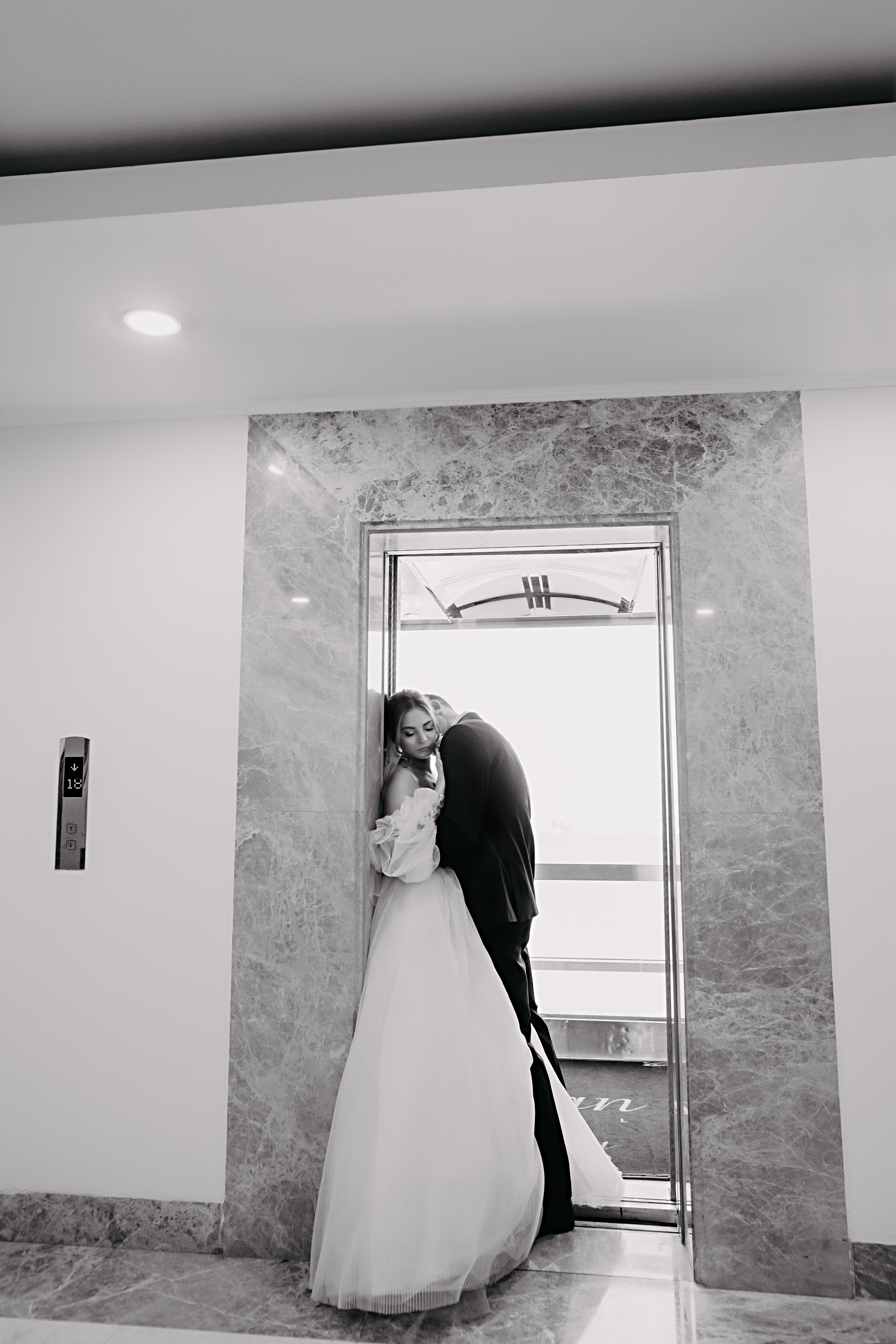 Лена и Леша. Отель Милан. Свадебный и семейный фотограф в Москве Евгения Лисина