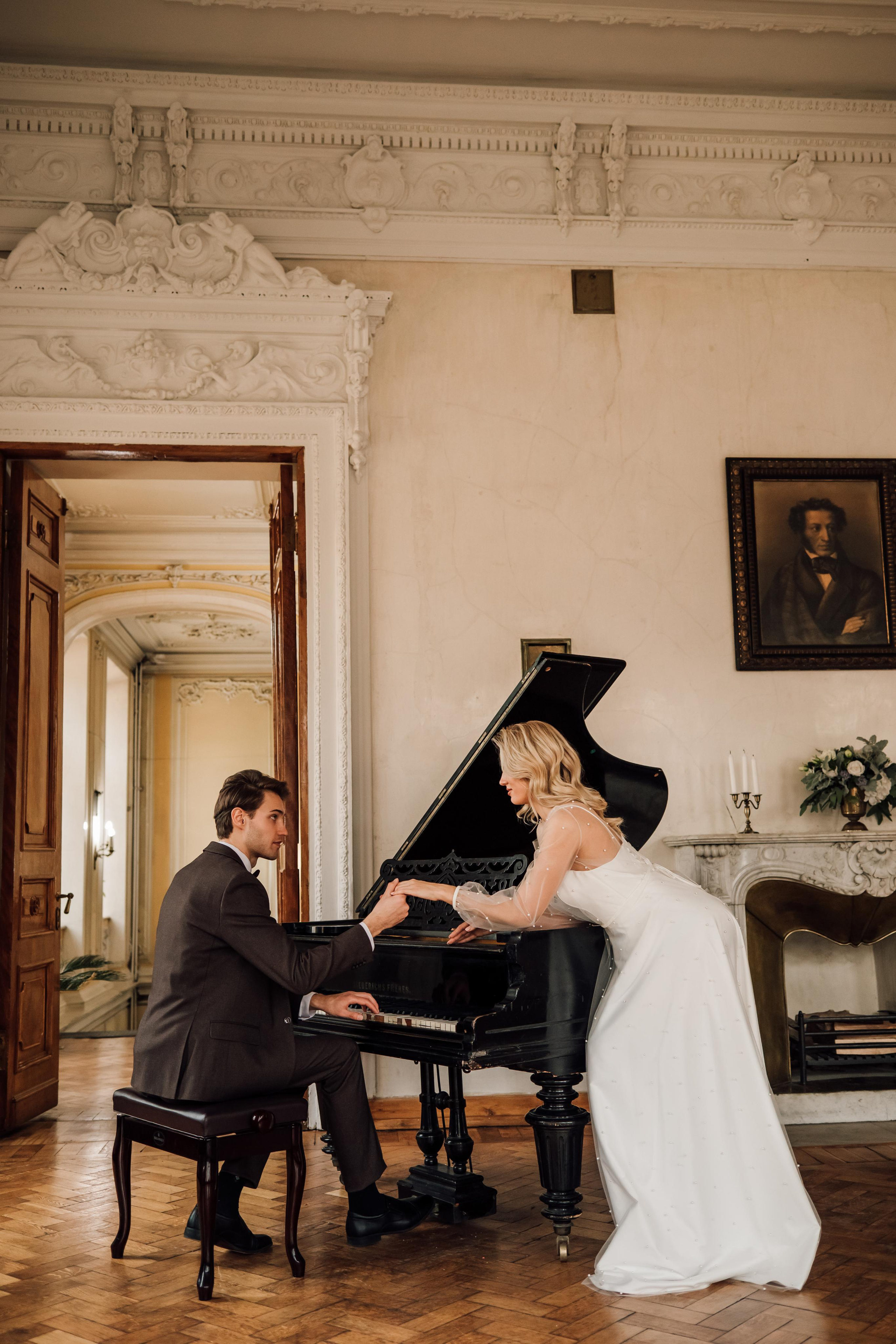 Анна и Андрей. Библиотека им. Пушкина. Свадебный и семейный фотограф в Москве Евгения Лисина
