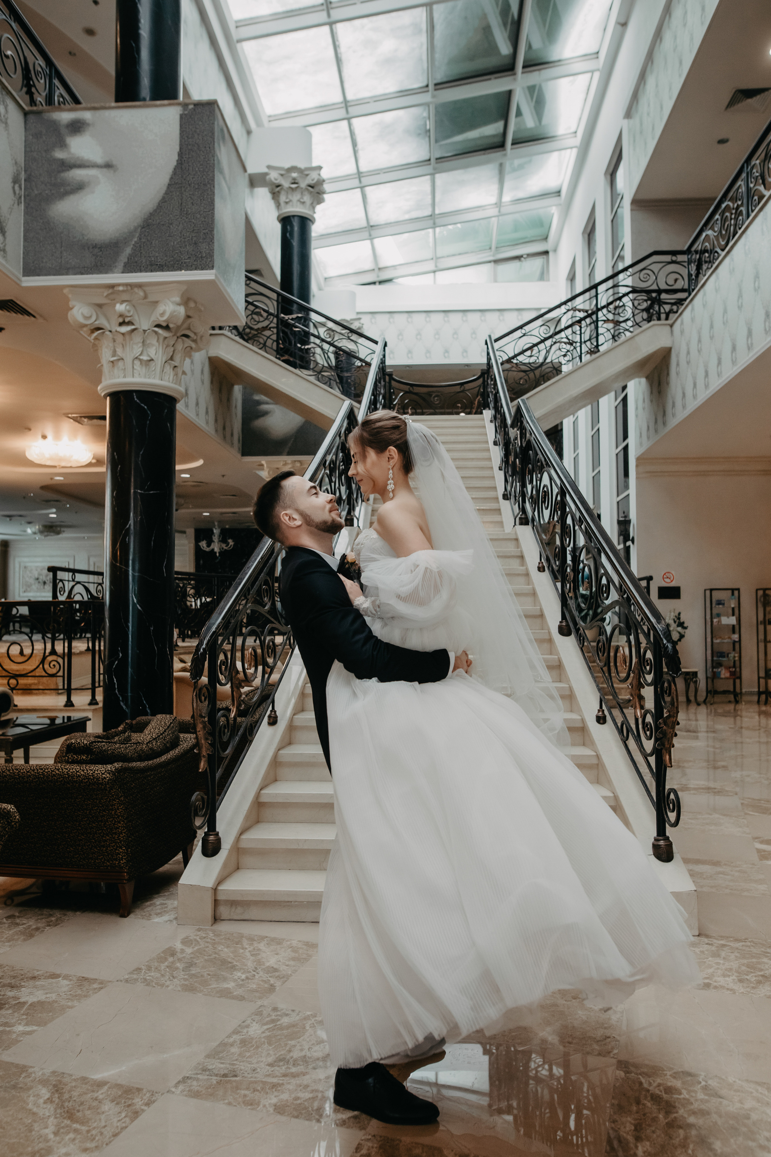 Лена и Леша. Отель Милан. Свадебный и семейный фотограф в Москве Евгения Лисина