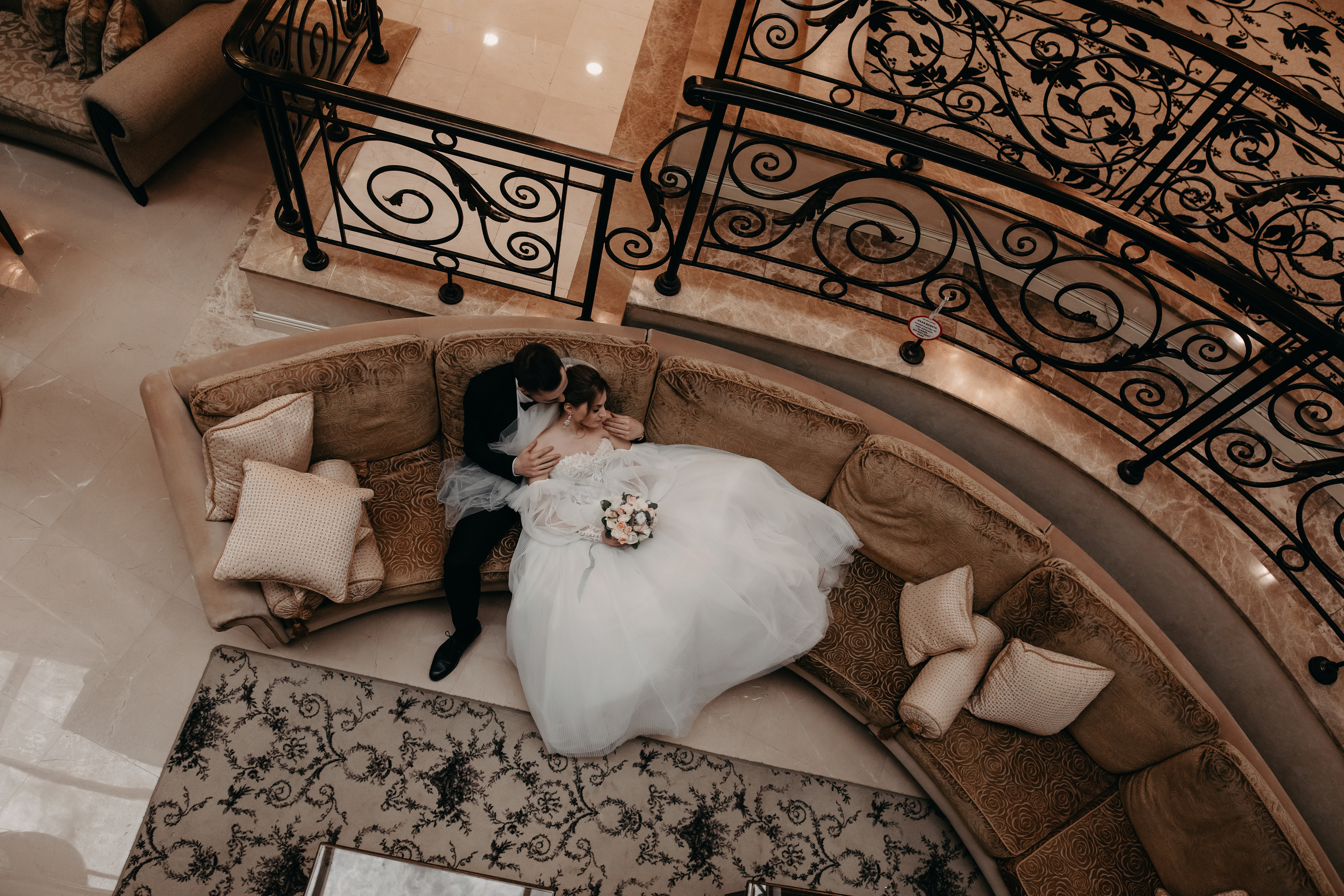 Лена и Леша. Отель Милан. Свадебный и семейный фотограф в Москве Евгения Лисина