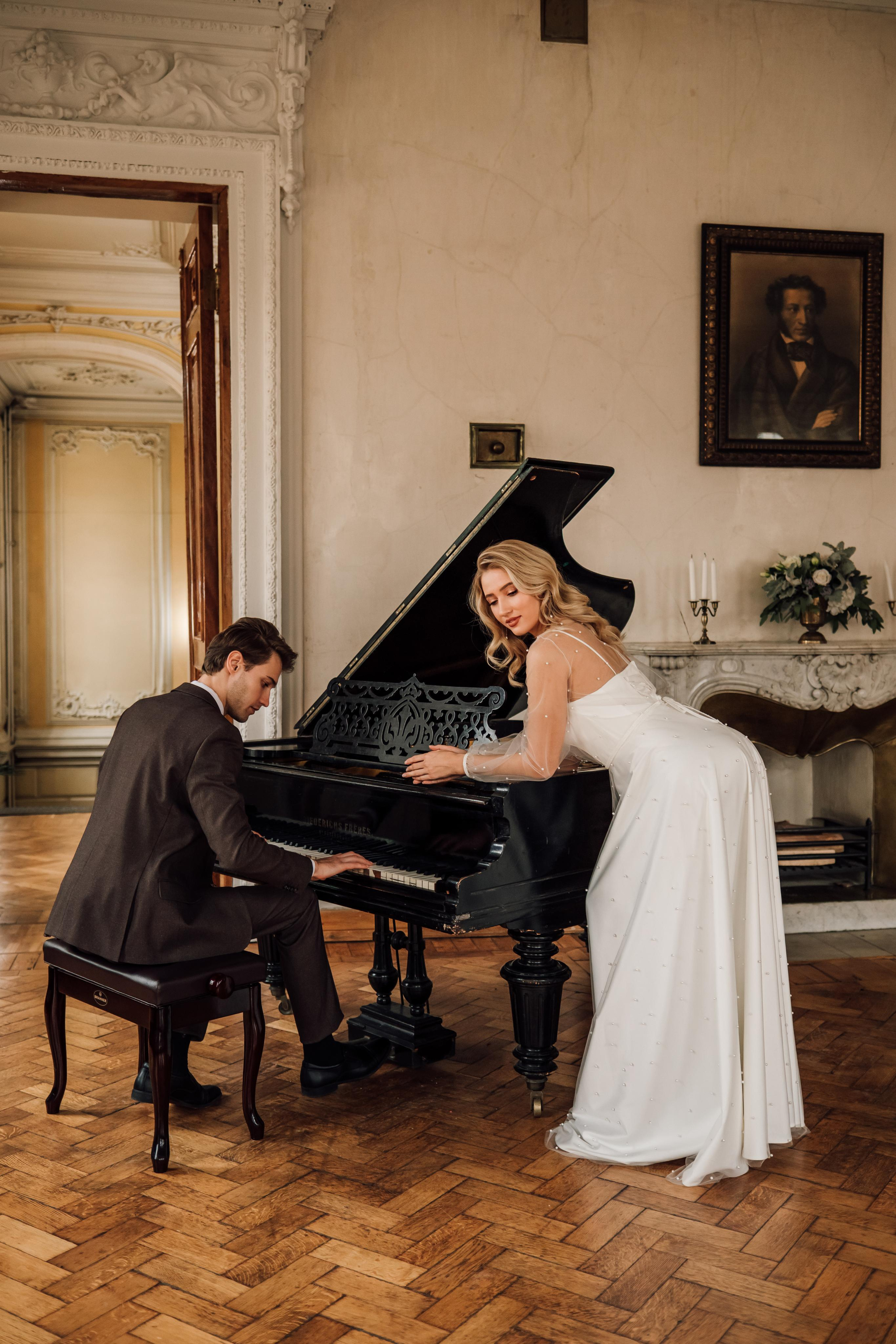 Анна и Андрей. Библиотека им. Пушкина. Свадебный и семейный фотограф в Москве Евгения Лисина