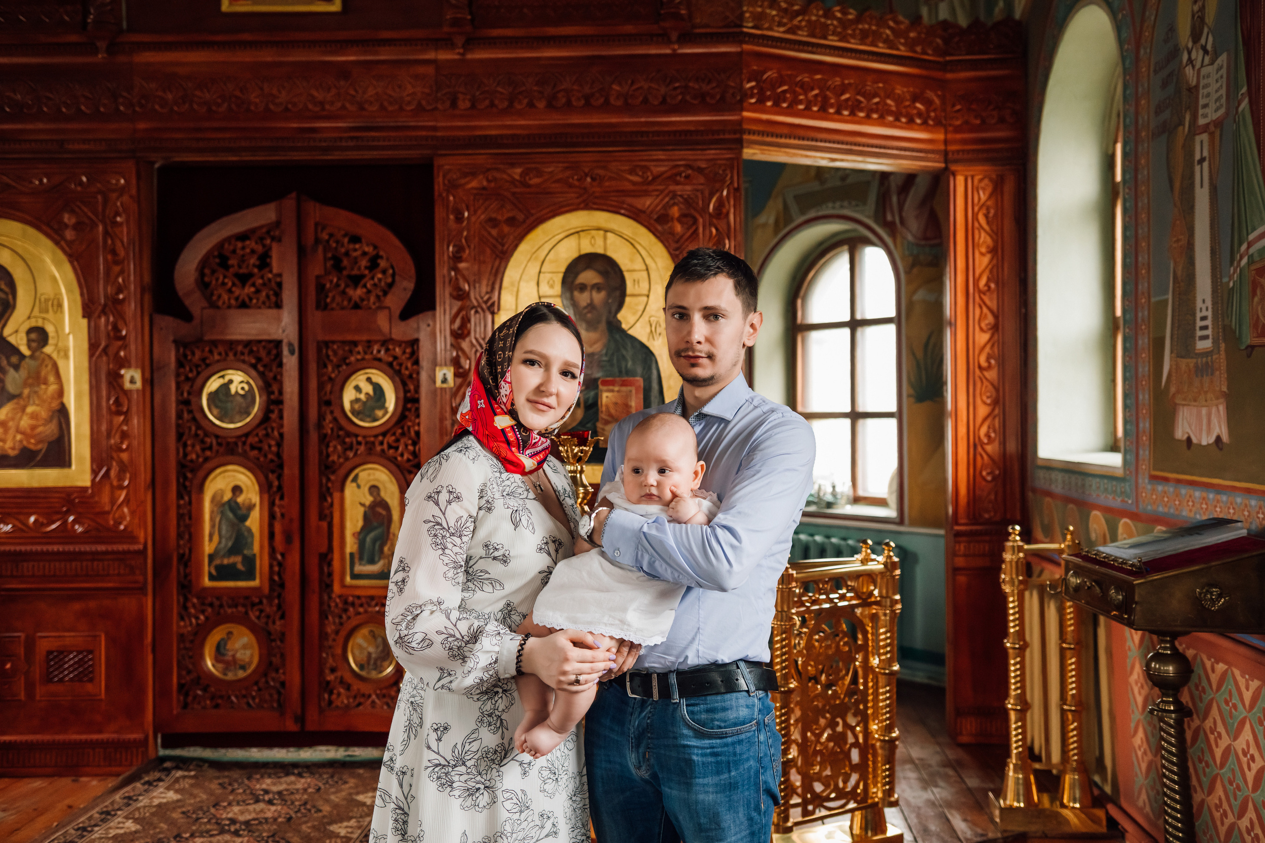 Фотоъемка крещения в Москве. Свадебный и семейный фотограф в Москве Евгения Лисина