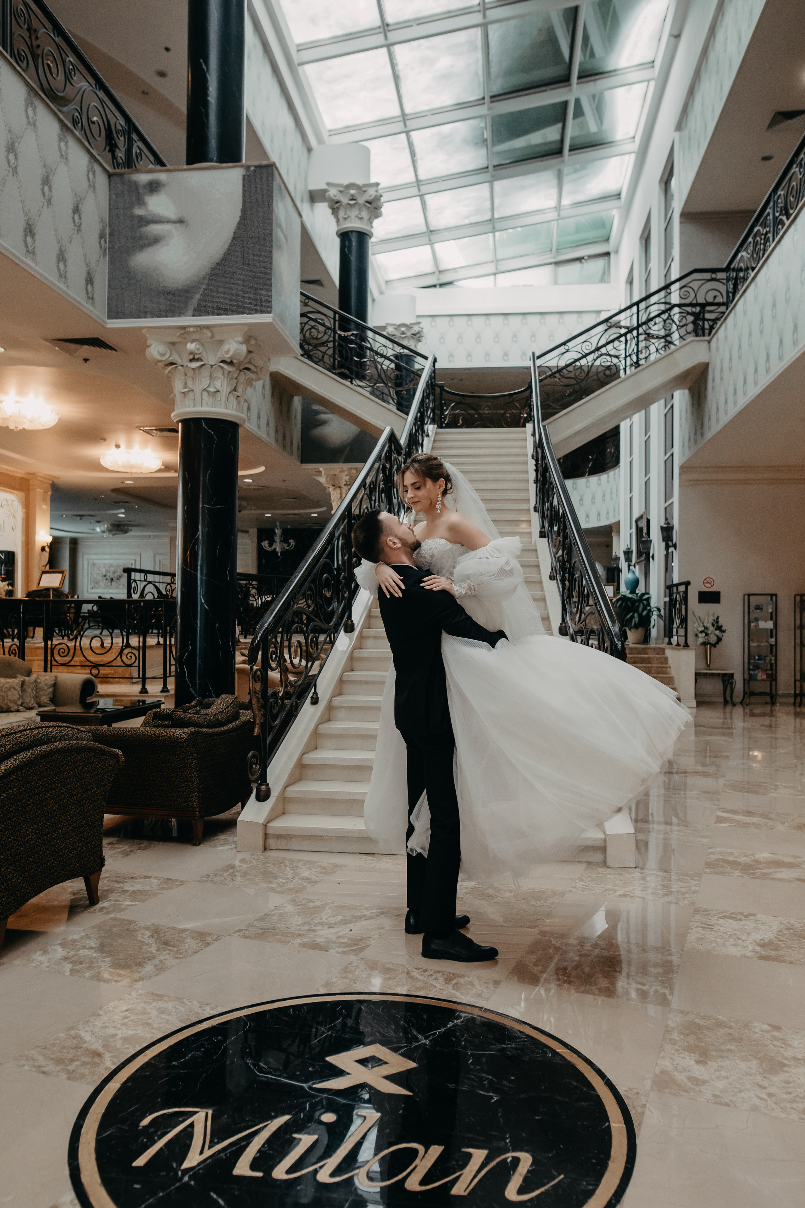 Лена и Леша. Отель Милан. Свадебный и семейный фотограф в Москве Евгения Лисина