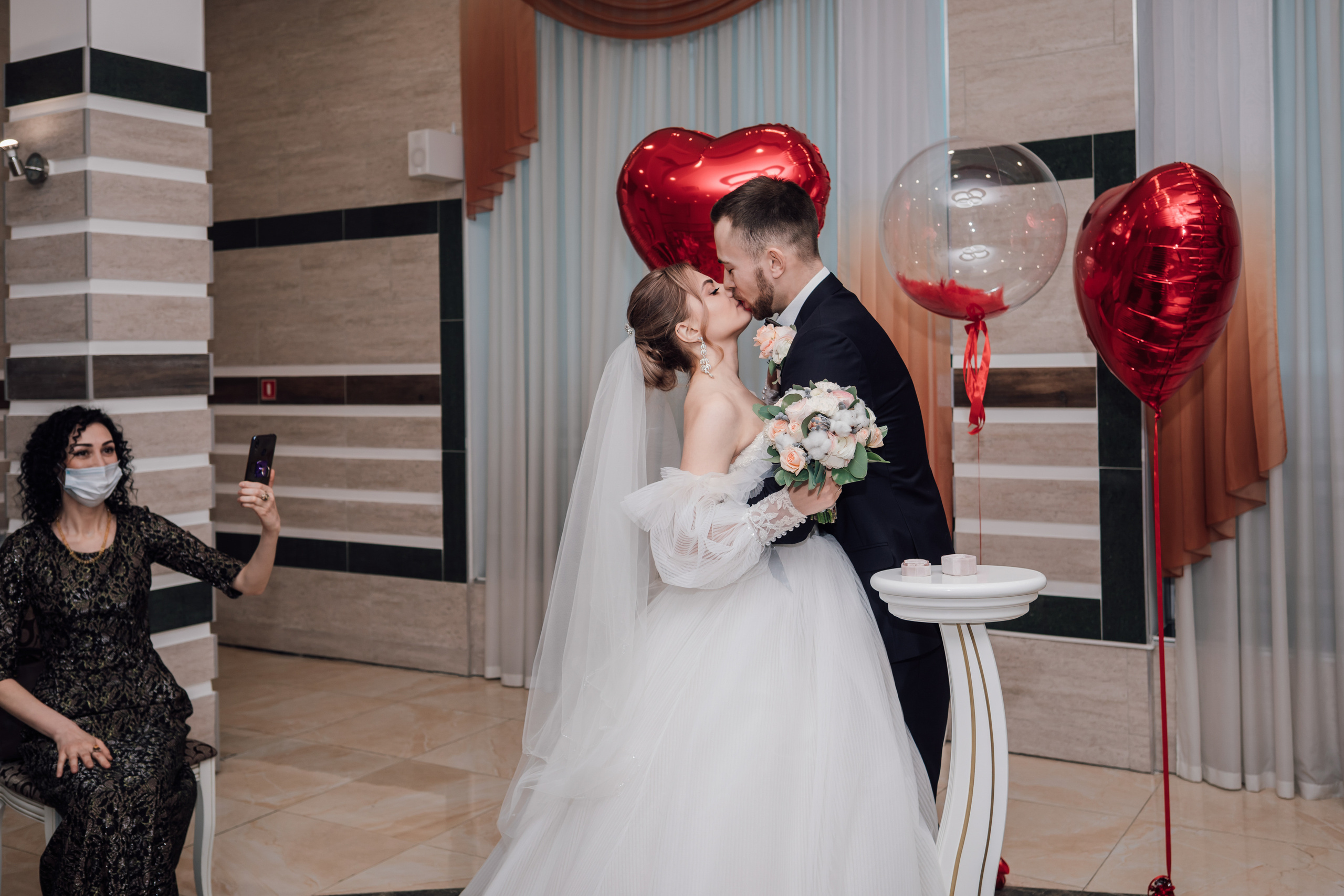 Лена и Леша. Отель Милан. Свадебный и семейный фотограф в Москве Евгения Лисина