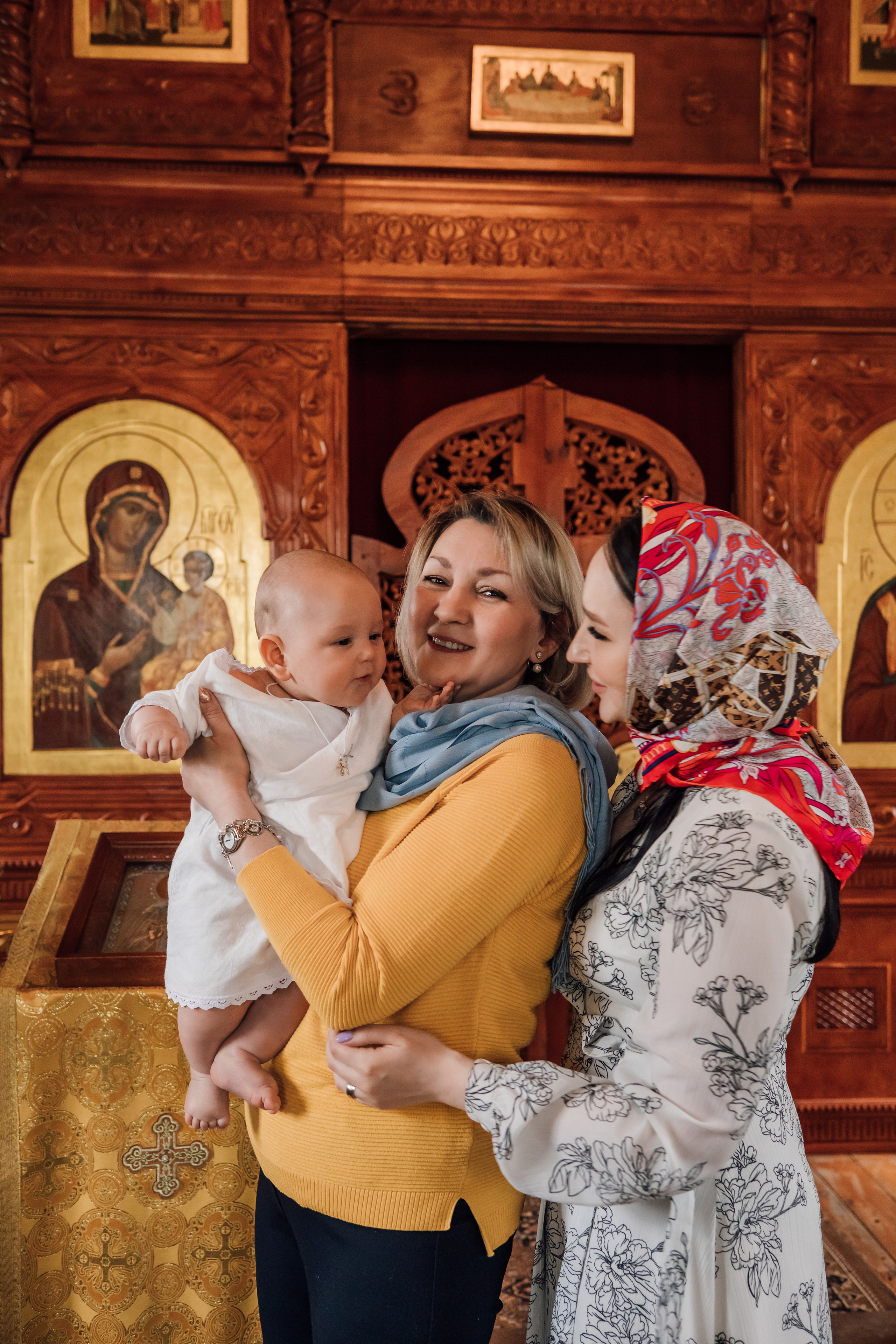 Фотоъемка крещения в Москве. Свадебный и семейный фотограф в Москве Евгения Лисина