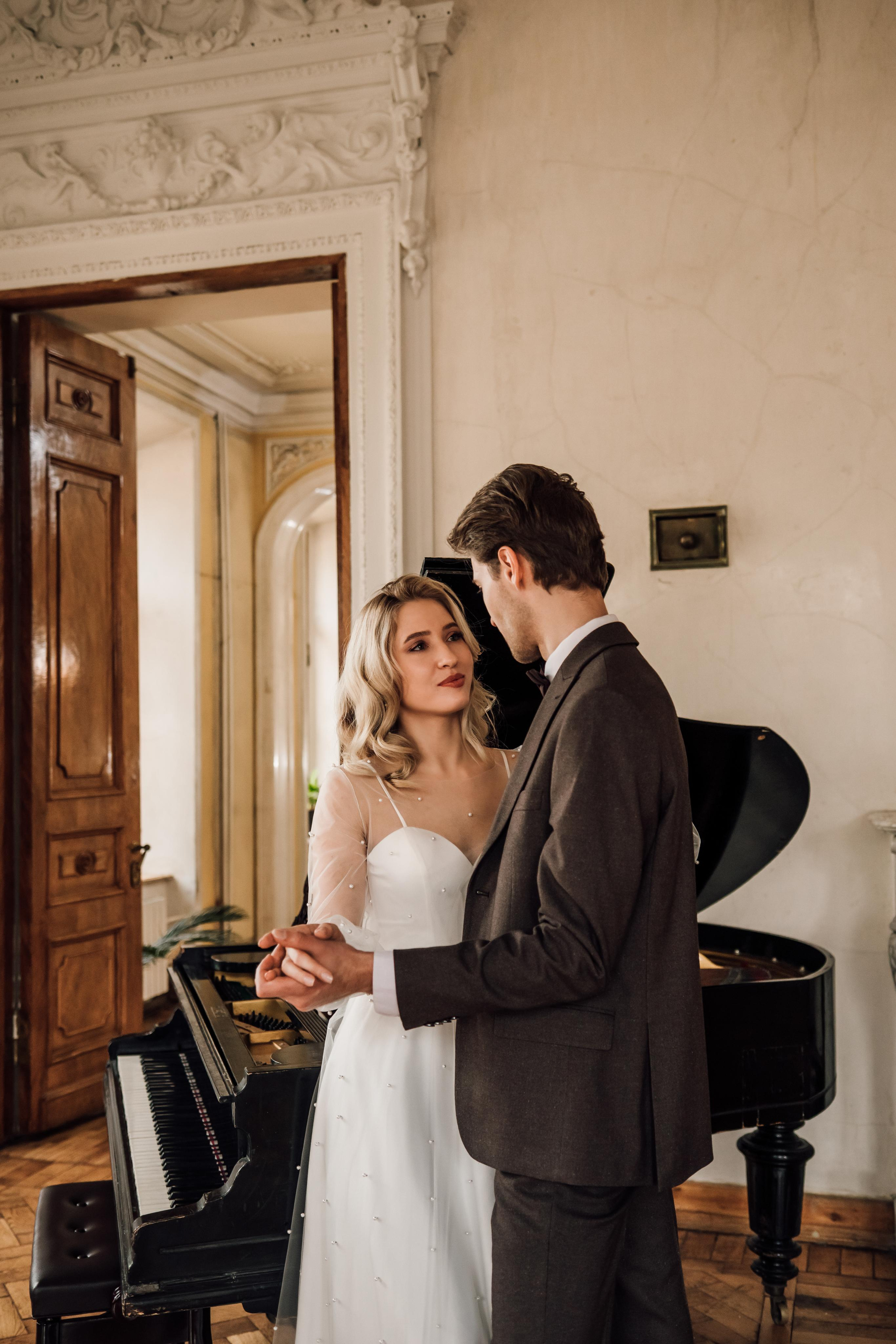 Анна и Андрей. Библиотека им. Пушкина. Свадебный и семейный фотограф в Москве Евгения Лисина