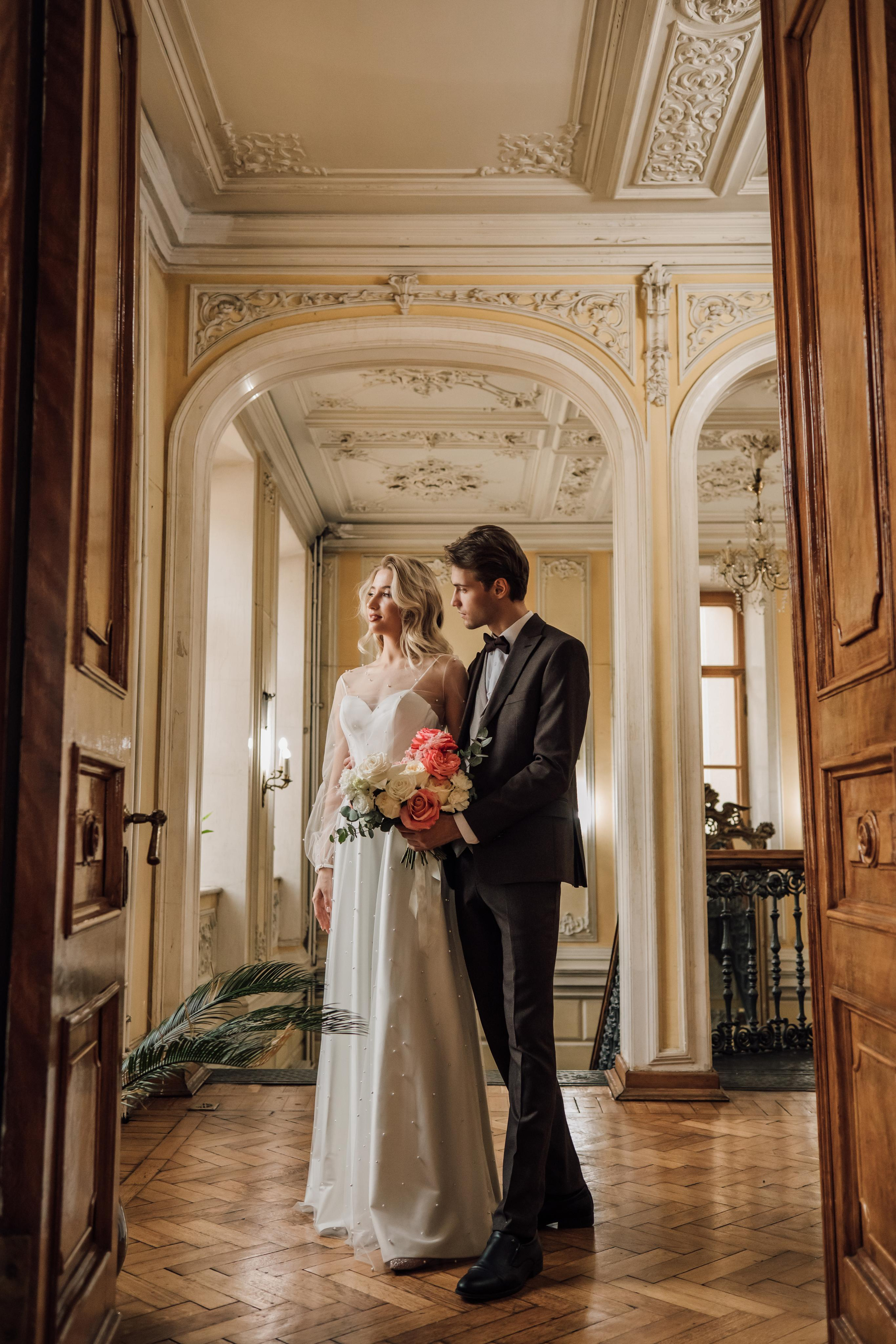 Анна и Андрей. Библиотека им. Пушкина. Свадебный и семейный фотограф в Москве Евгения Лисина