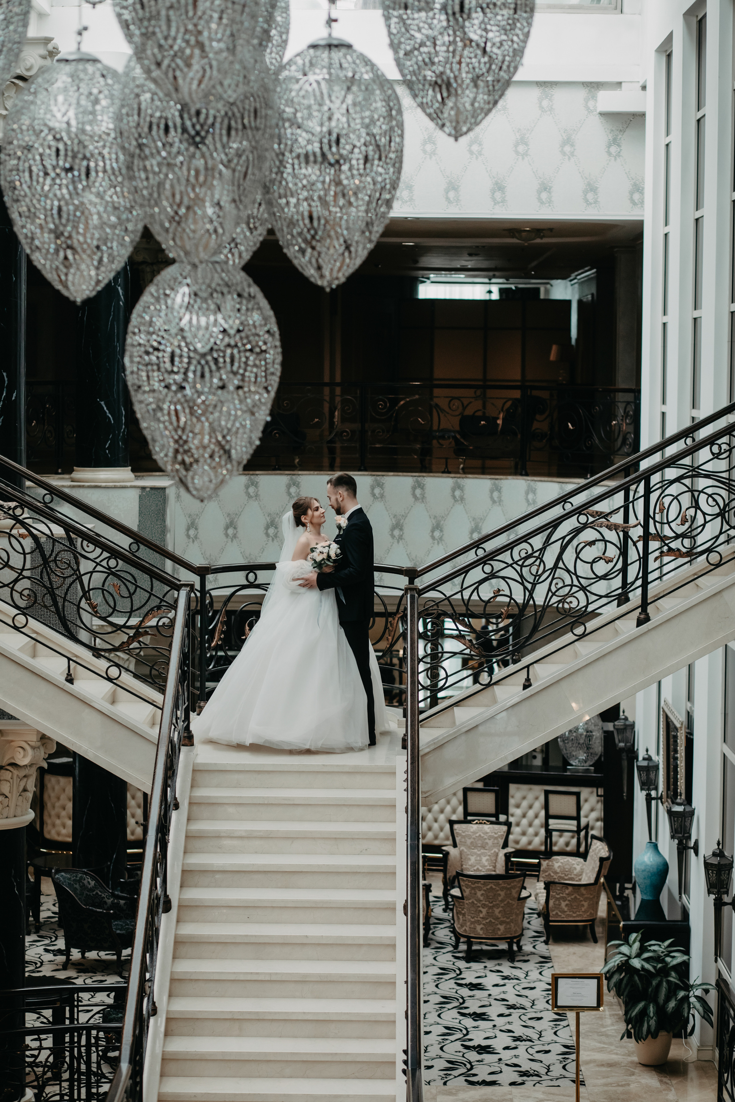 Лена и Леша. Отель Милан. Свадебный и семейный фотограф в Москве Евгения Лисина