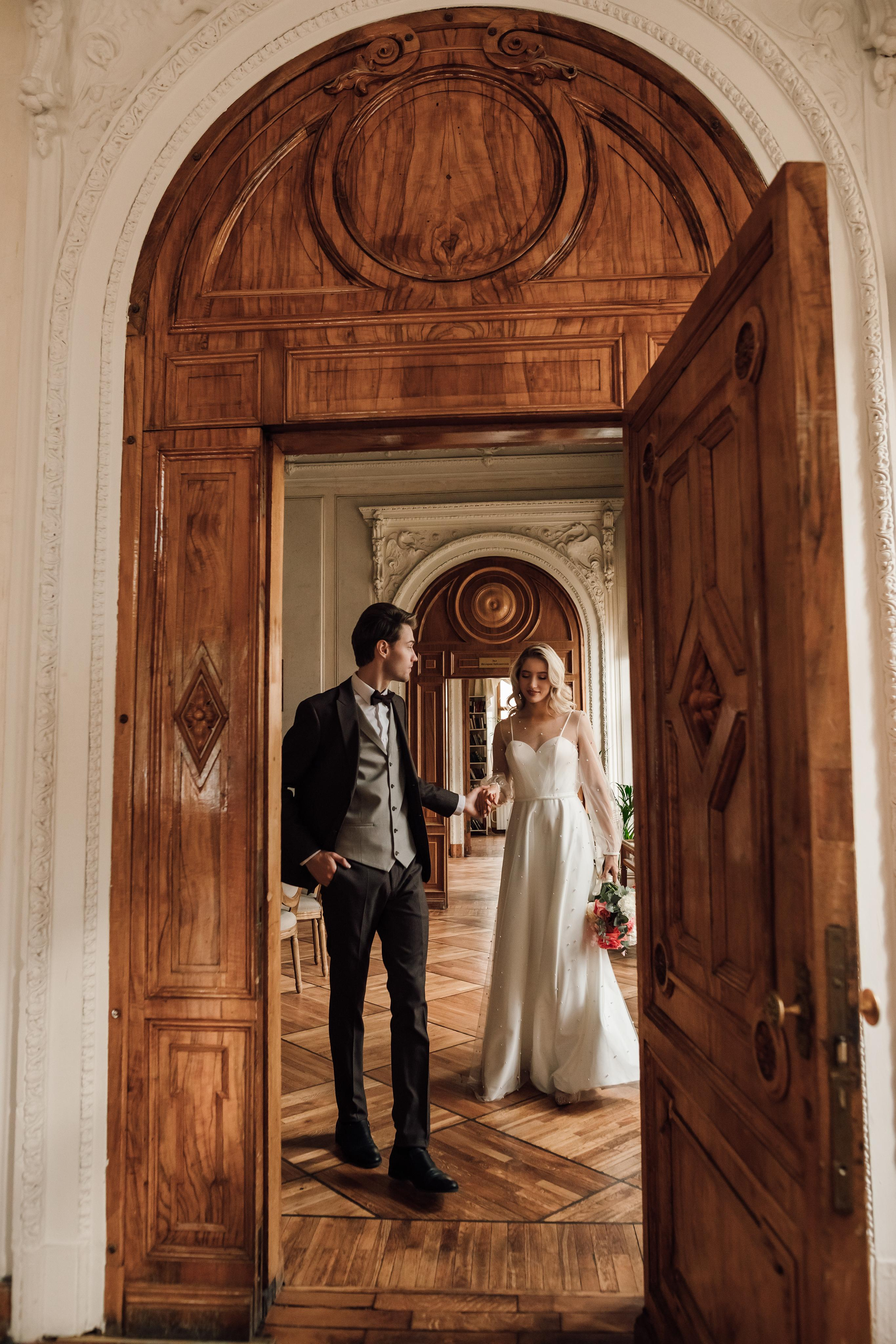 Анна и Андрей. Библиотека им. Пушкина. Свадебный и семейный фотограф в Москве Евгения Лисина