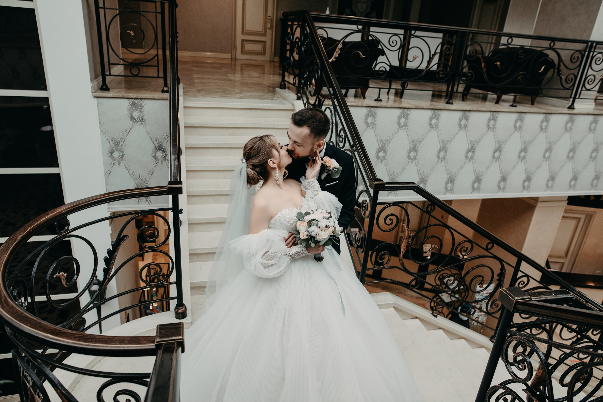 Лена и Леша. Отель Милан. Свадебный и семейный фотограф в Москве Евгения Лисина