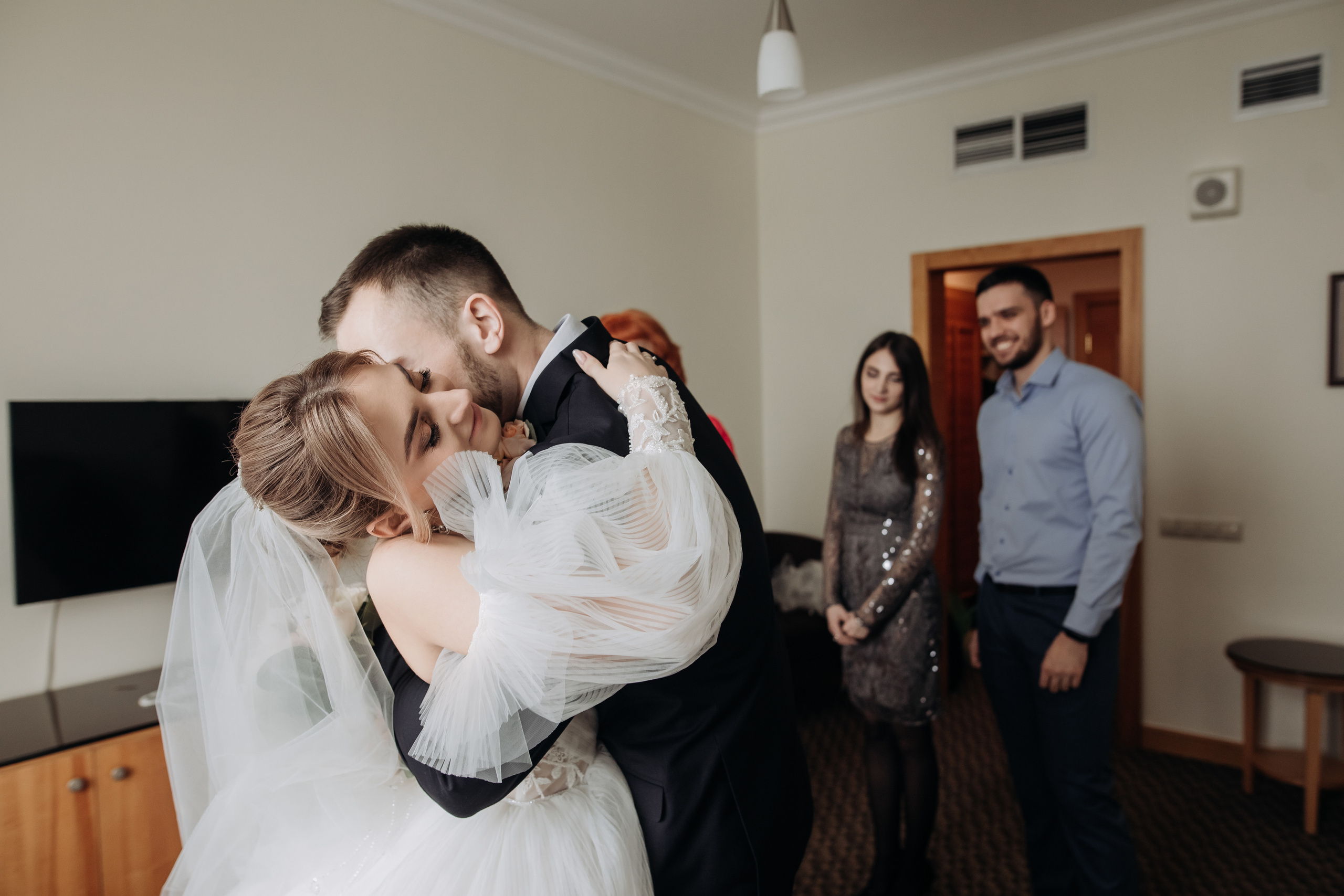 Лена и Леша. Отель Милан. Свадебный и семейный фотограф в Москве Евгения Лисина