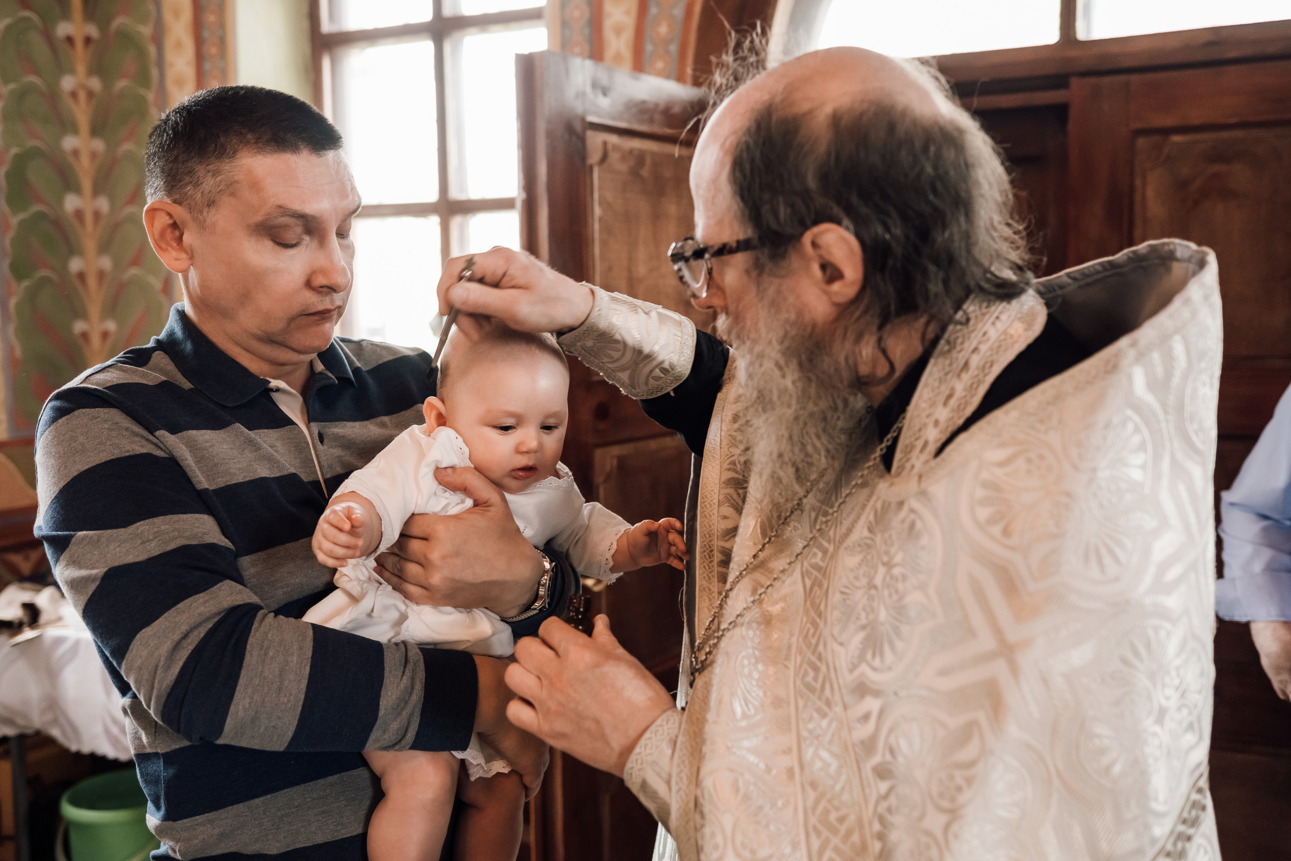 Фотоъемка крещения в Москве. Свадебный и семейный фотограф в Москве Евгения Лисина