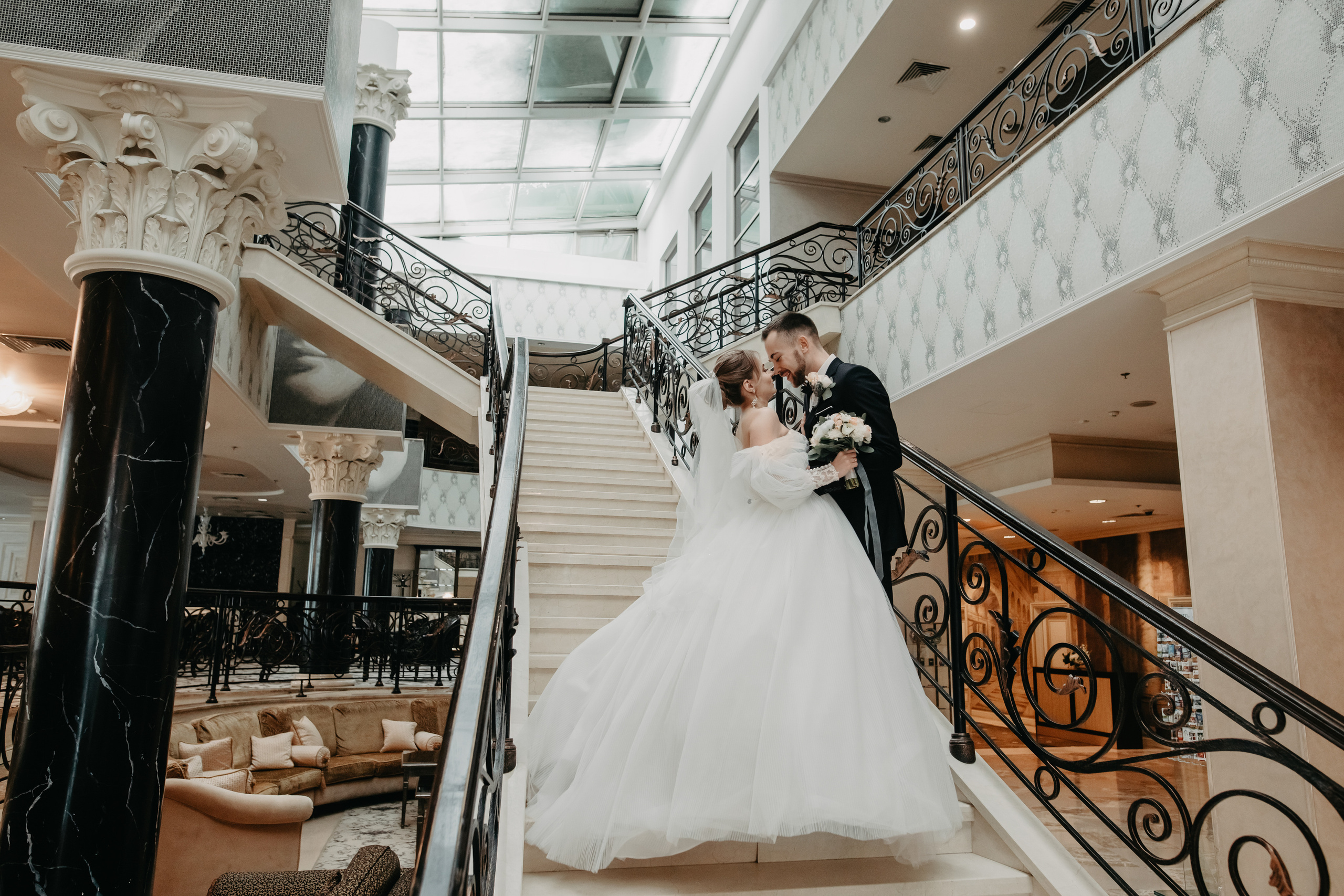 Лена и Леша. Отель Милан. Свадебный и семейный фотограф в Москве Евгения Лисина