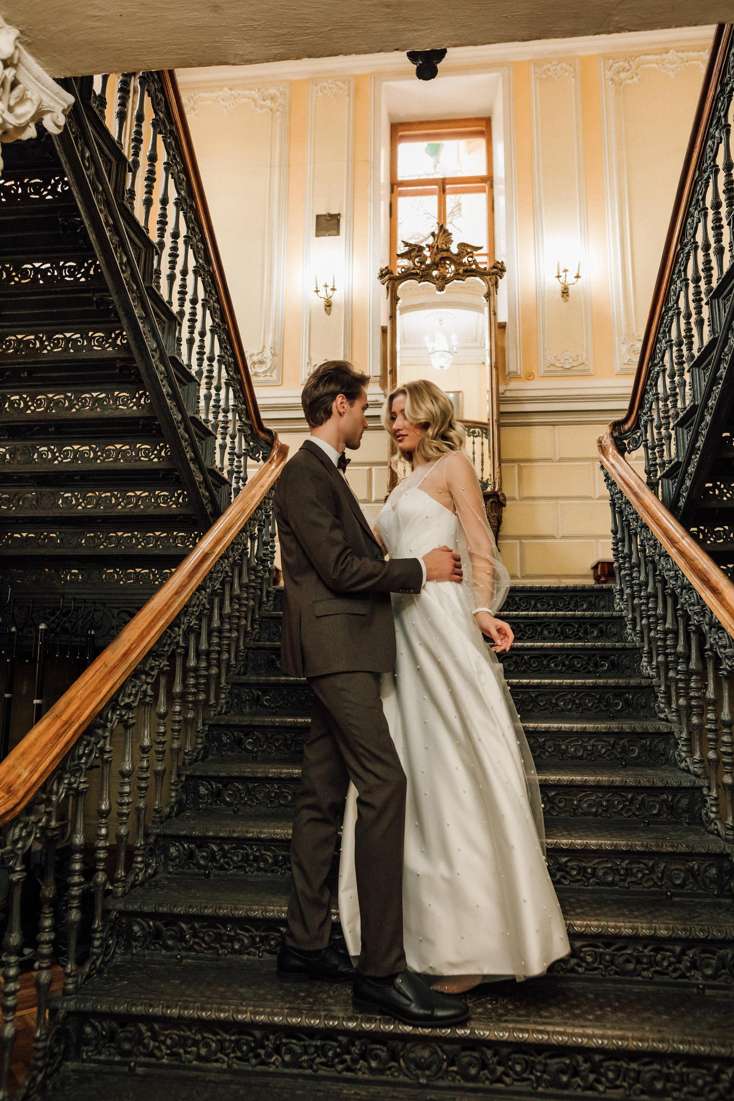 Анна и Андрей. Библиотека им. Пушкина. Свадебный и семейный фотограф в Москве Евгения Лисина