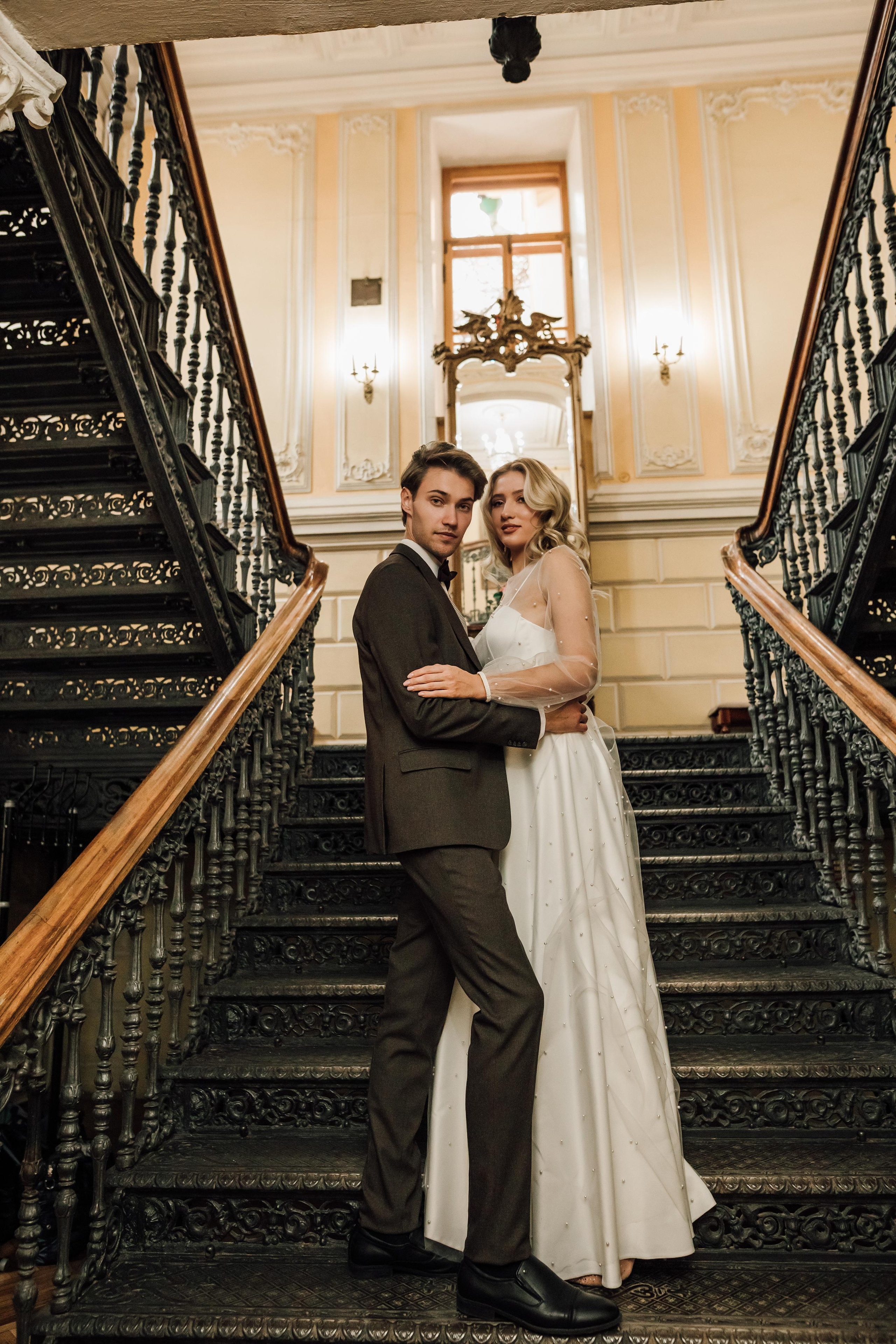 Анна и Андрей. Библиотека им. Пушкина. Свадебный и семейный фотограф в Москве Евгения Лисина