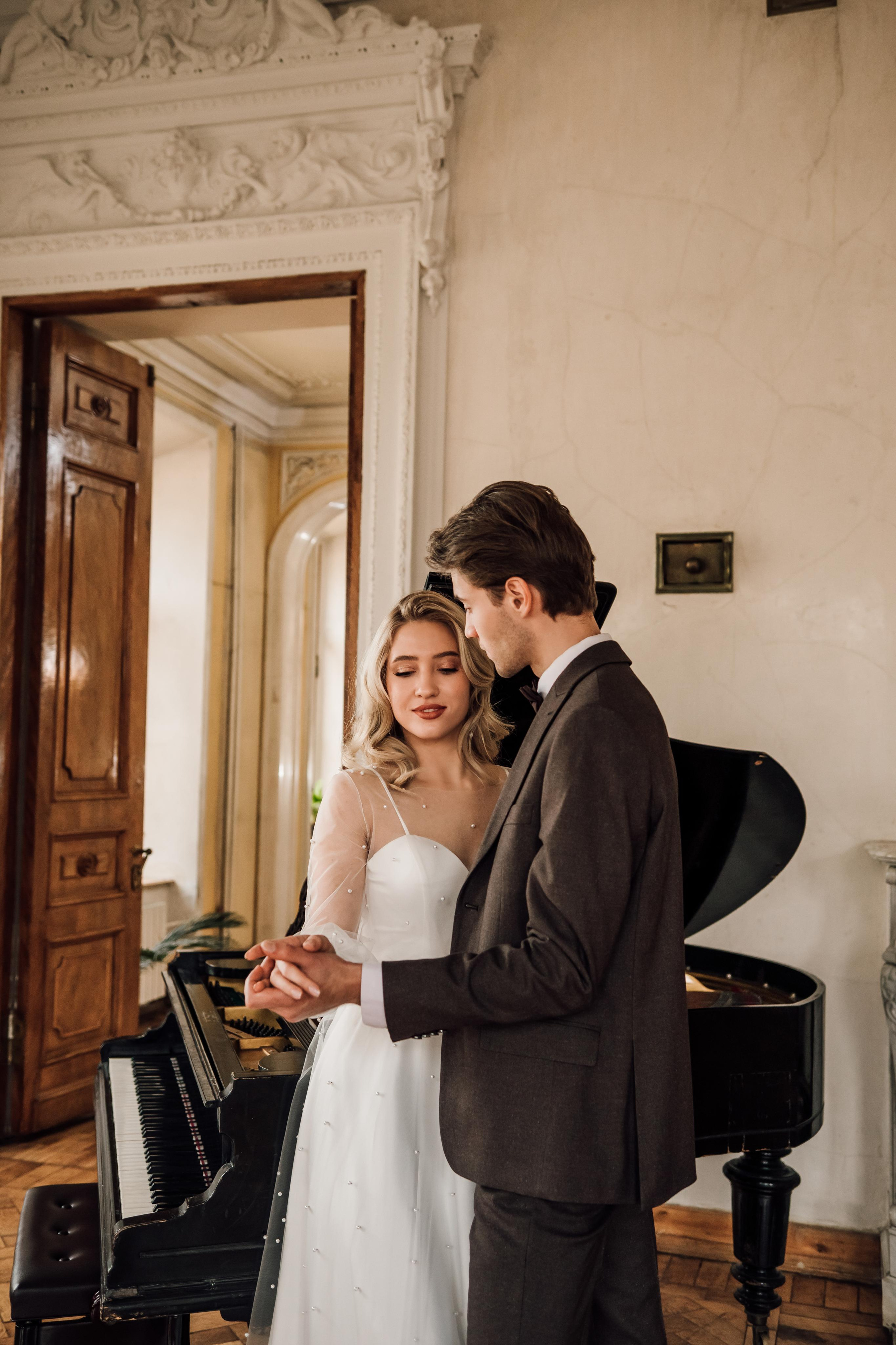 Анна и Андрей. Библиотека им. Пушкина. Свадебный и семейный фотограф в Москве Евгения Лисина