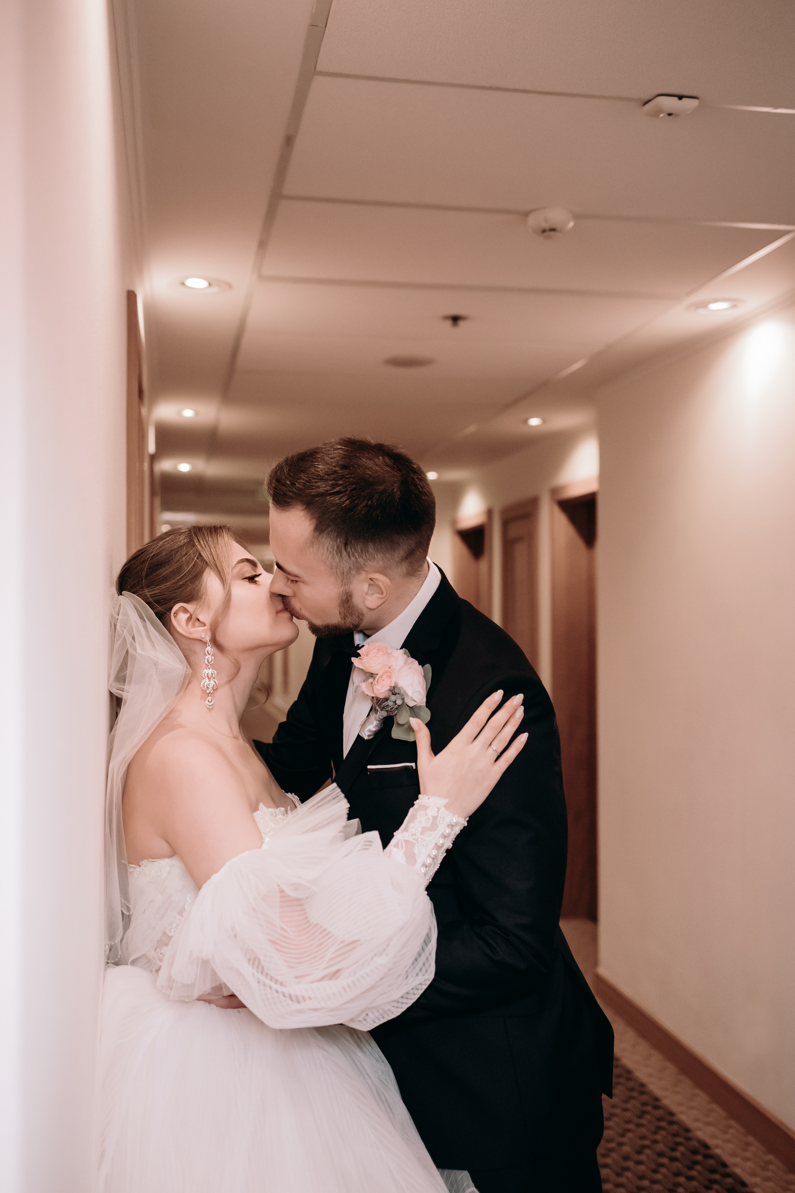 Лена и Леша. Отель Милан. Свадебный и семейный фотограф в Москве Евгения Лисина