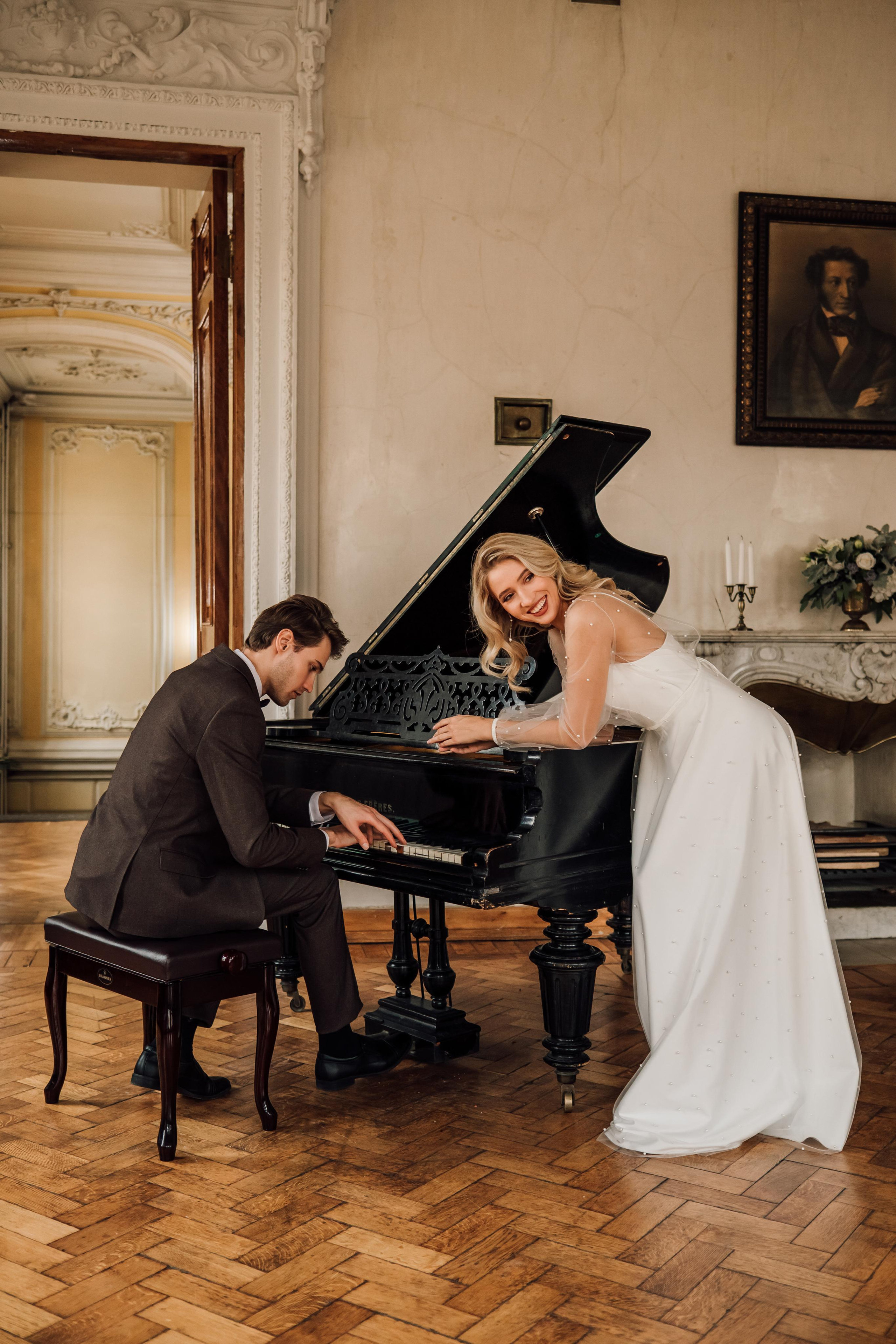 Анна и Андрей. Библиотека им. Пушкина. Свадебный и семейный фотограф в Москве Евгения Лисина