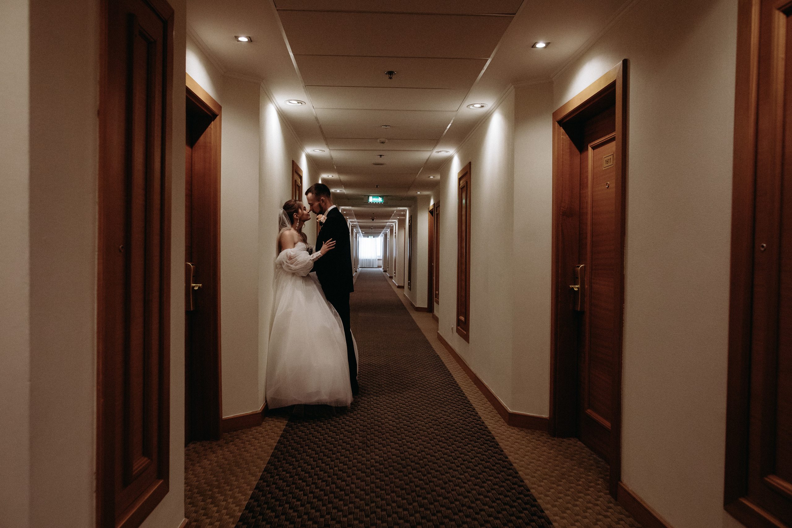 Лена и Леша. Отель Милан. Свадебный и семейный фотограф в Москве Евгения Лисина