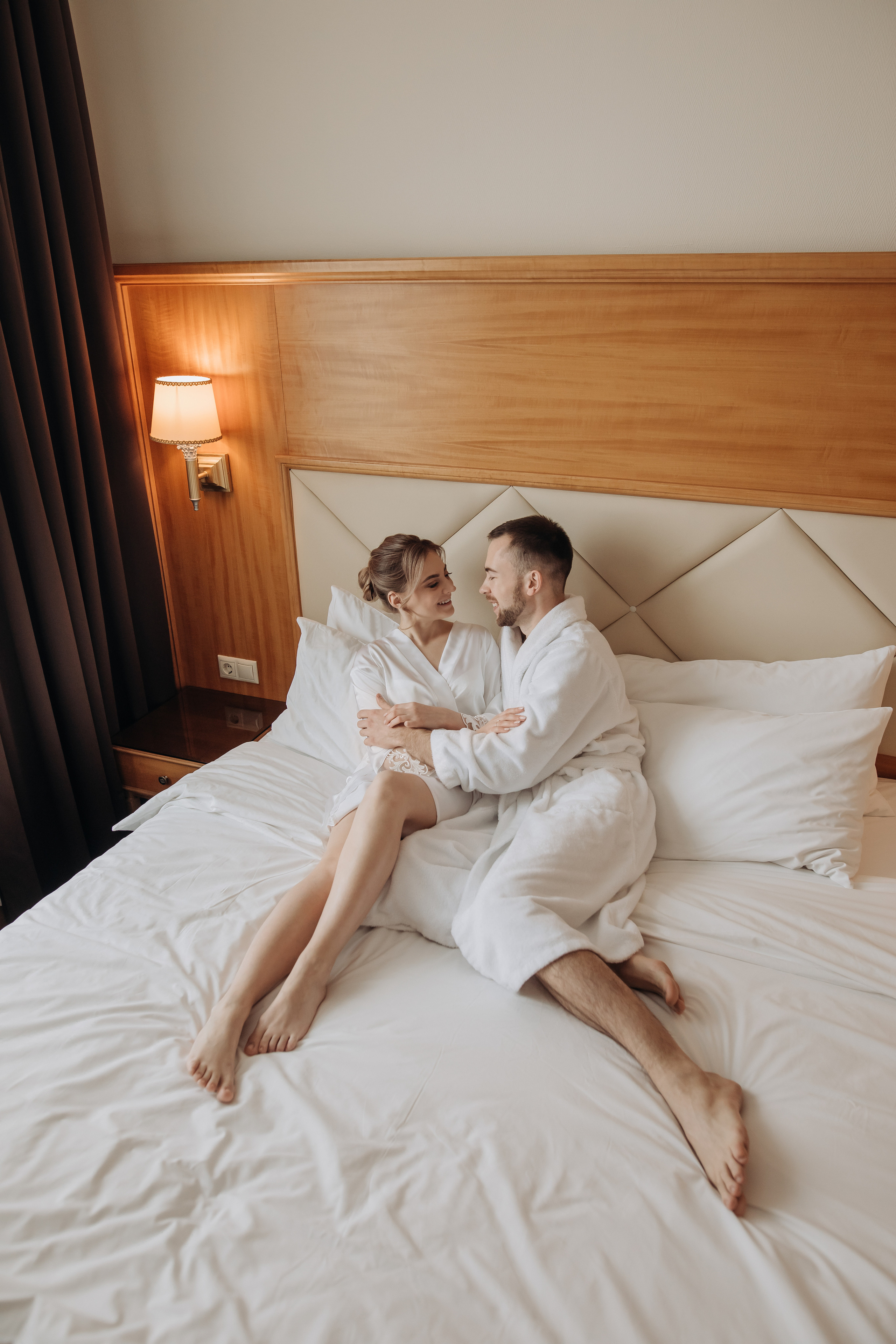 Лена и Леша. Отель Милан. Свадебный и семейный фотограф в Москве Евгения Лисина