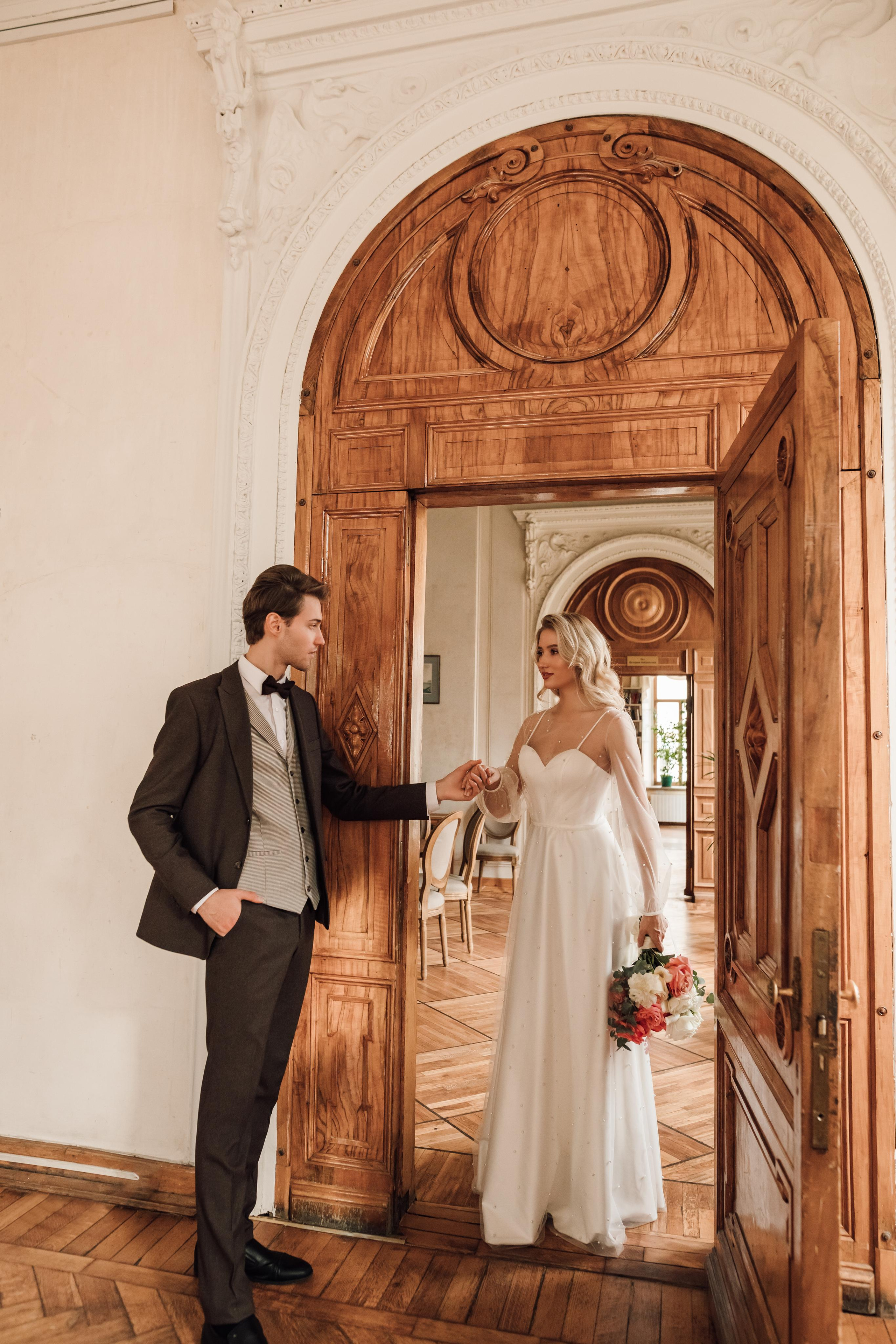 Анна и Андрей. Библиотека им. Пушкина. Свадебный и семейный фотограф в Москве Евгения Лисина