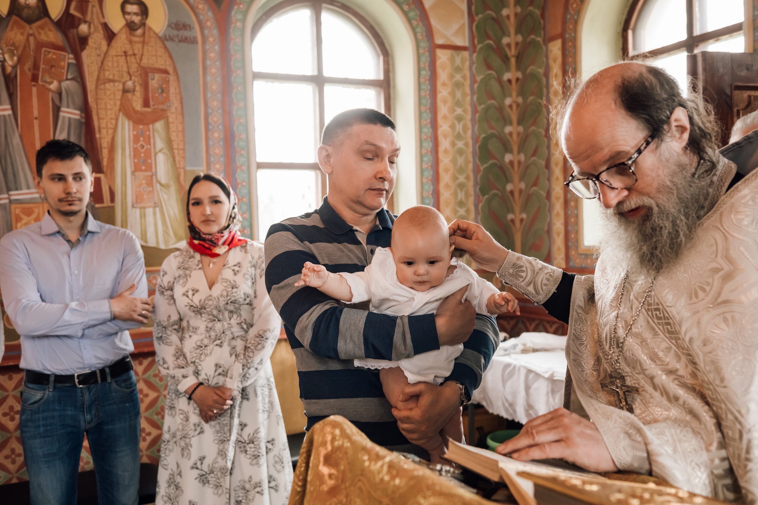 Фотоъемка крещения в Москве. Свадебный и семейный фотограф в Москве Евгения Лисина