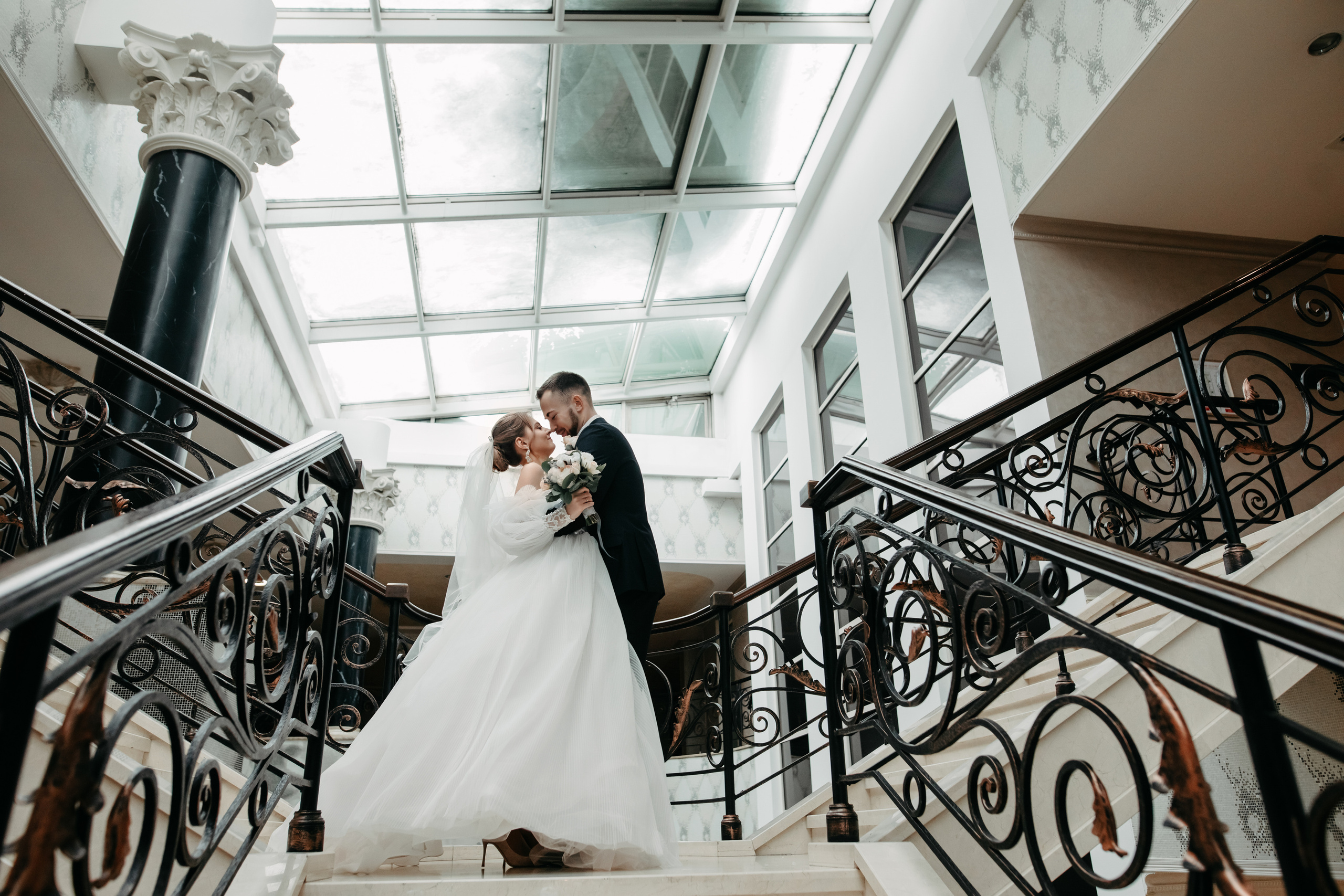 Лена и Леша. Отель Милан. Свадебный и семейный фотограф в Москве Евгения Лисина