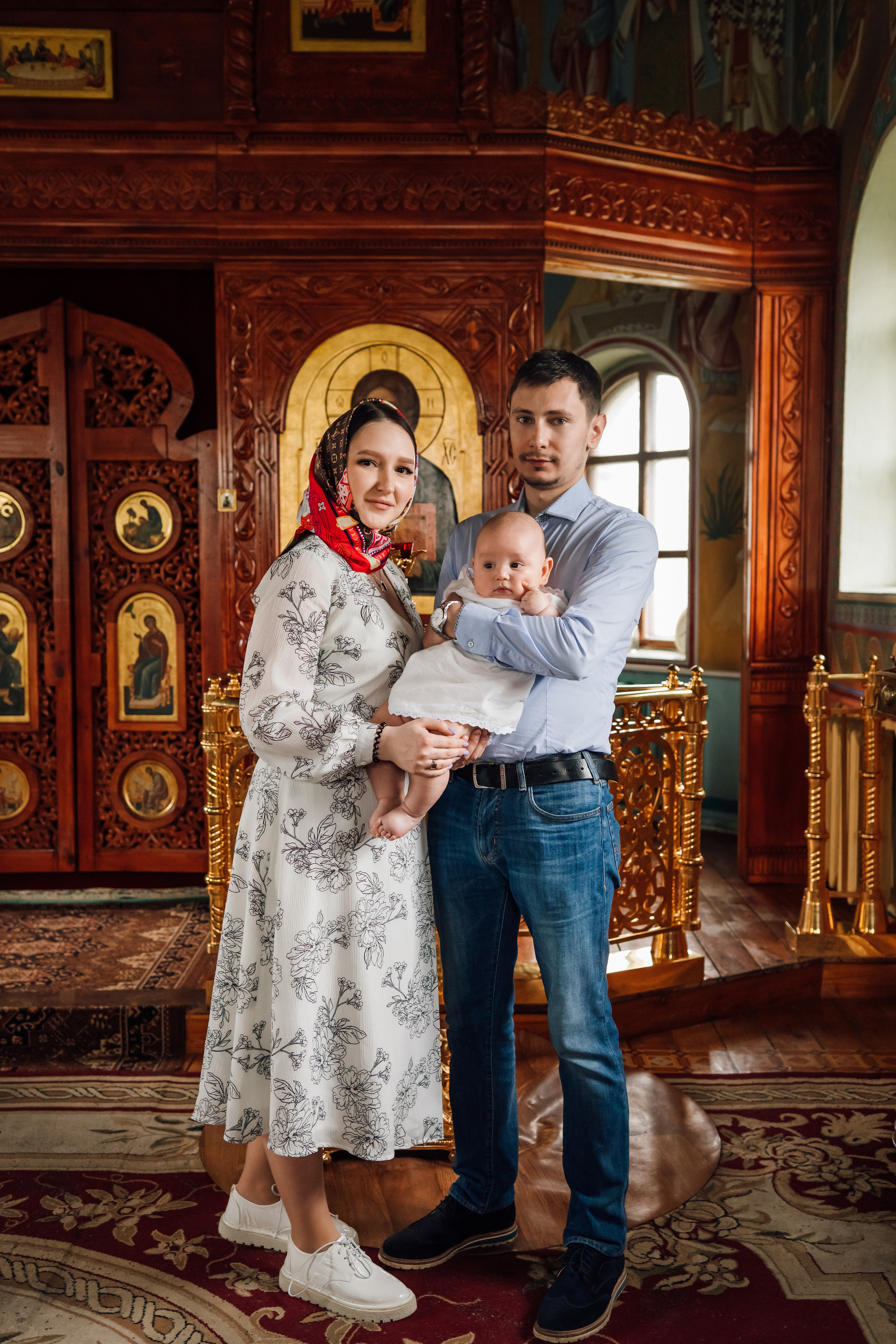 Фотоъемка крещения в Москве. Свадебный и семейный фотограф в Москве Евгения Лисина