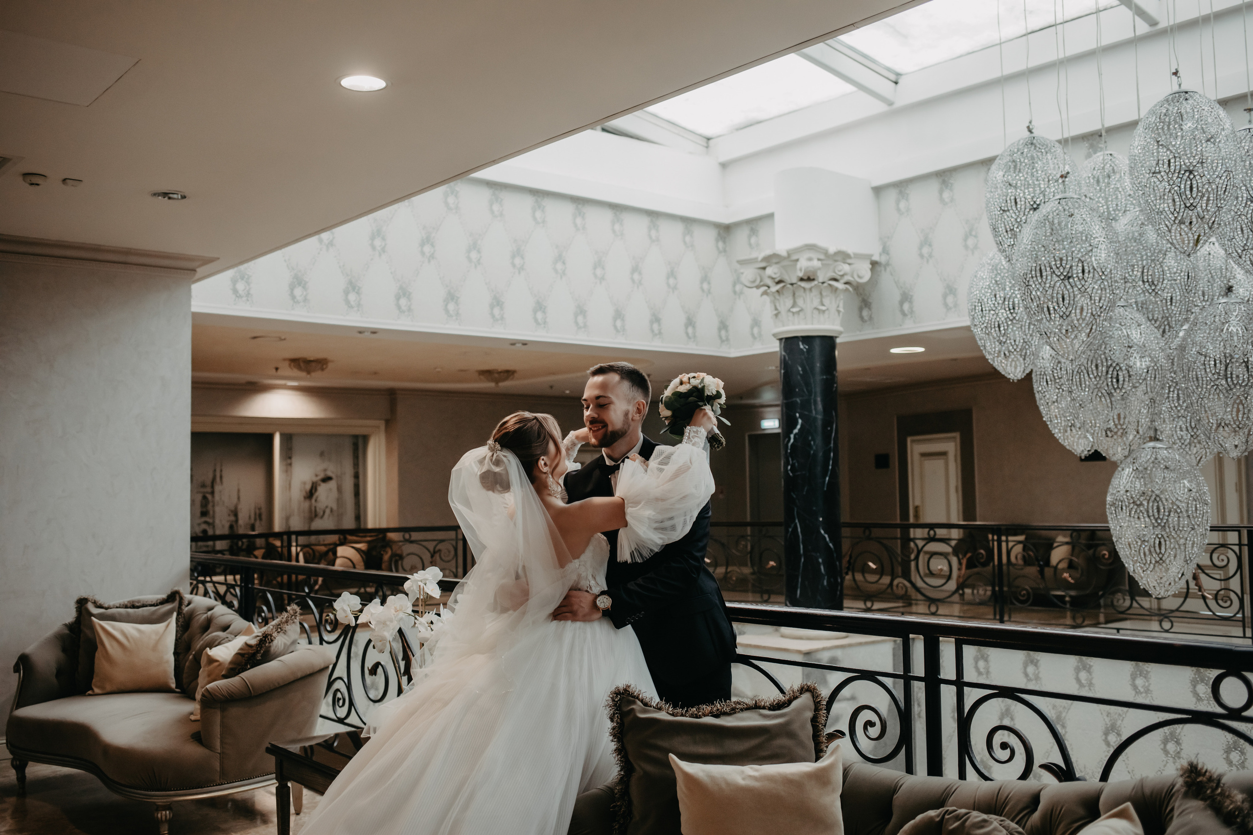 Лена и Леша. Отель Милан. Свадебный и семейный фотограф в Москве Евгения Лисина