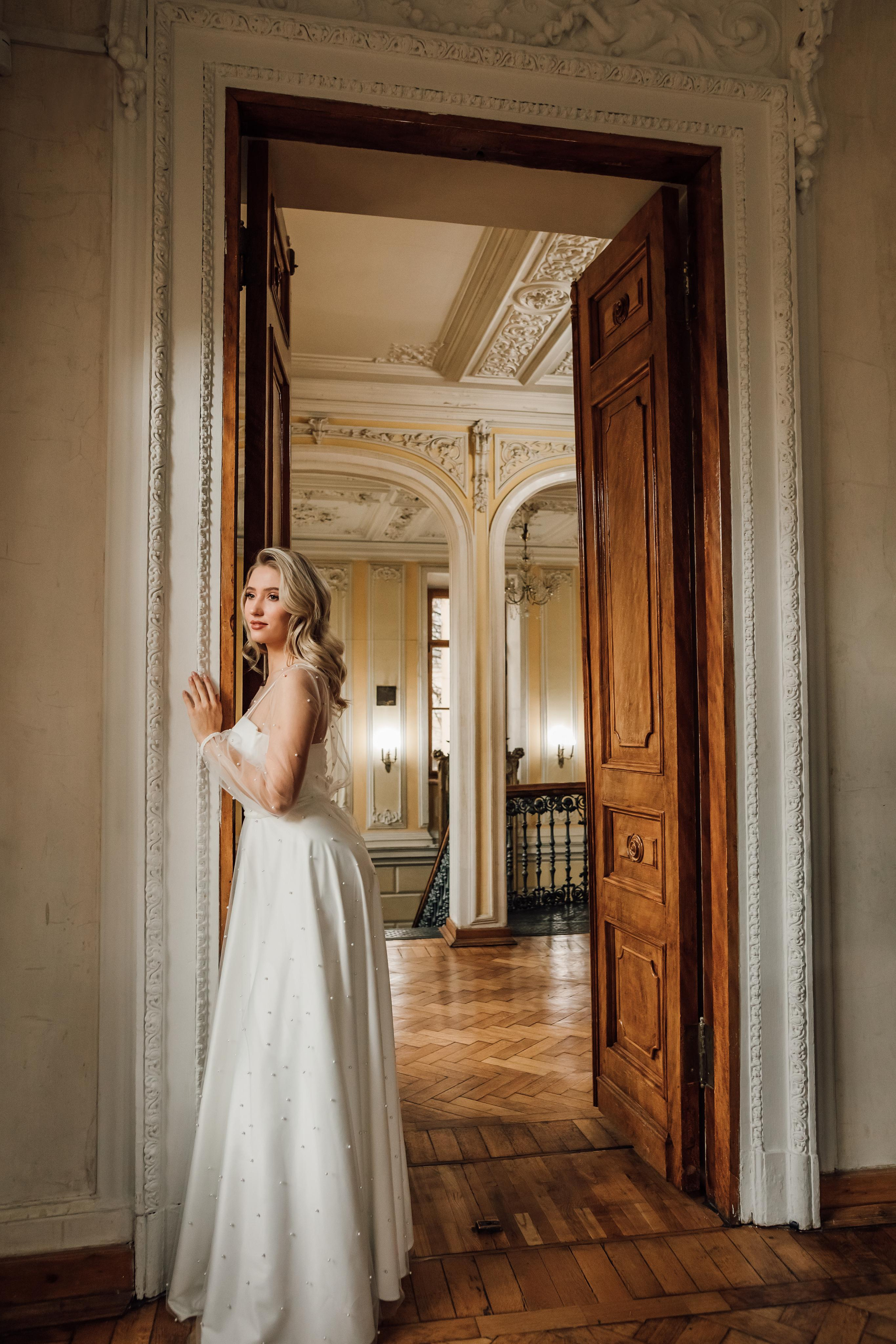 Анна и Андрей. Библиотека им. Пушкина. Свадебный и семейный фотограф в Москве Евгения Лисина