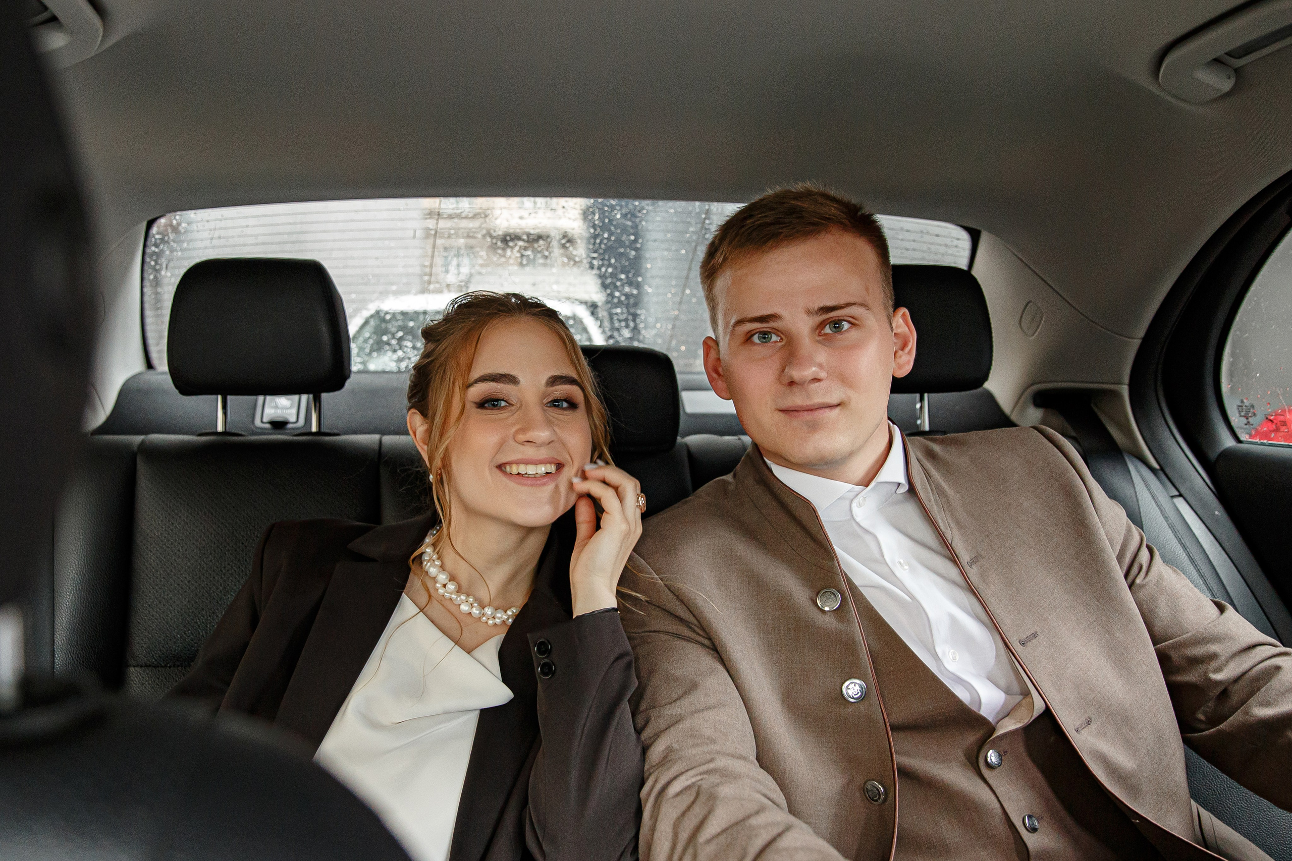 Свадебная фотосессия в городе и в фотостудии. Свадебный фотограф Москва и МО Сергей Киржаев