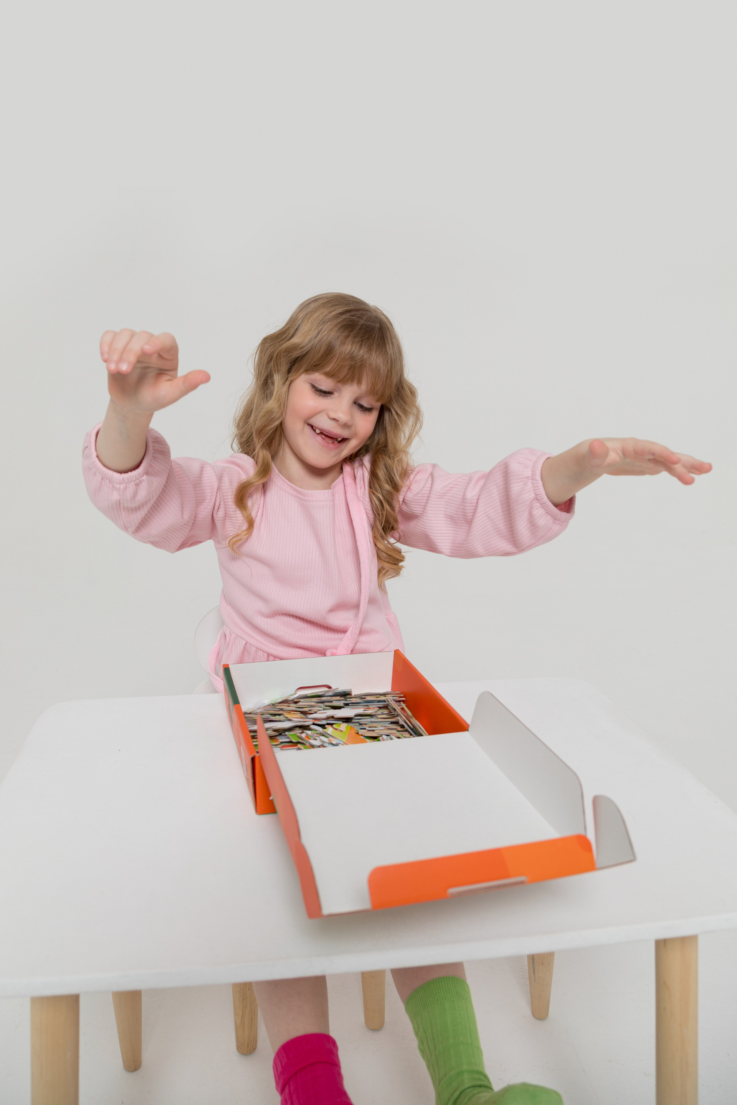 Имиджевая и каталожная съёмка для бренда детских пазлов. Детский и контент фотограф Надя Волкова Санкт-Петербург