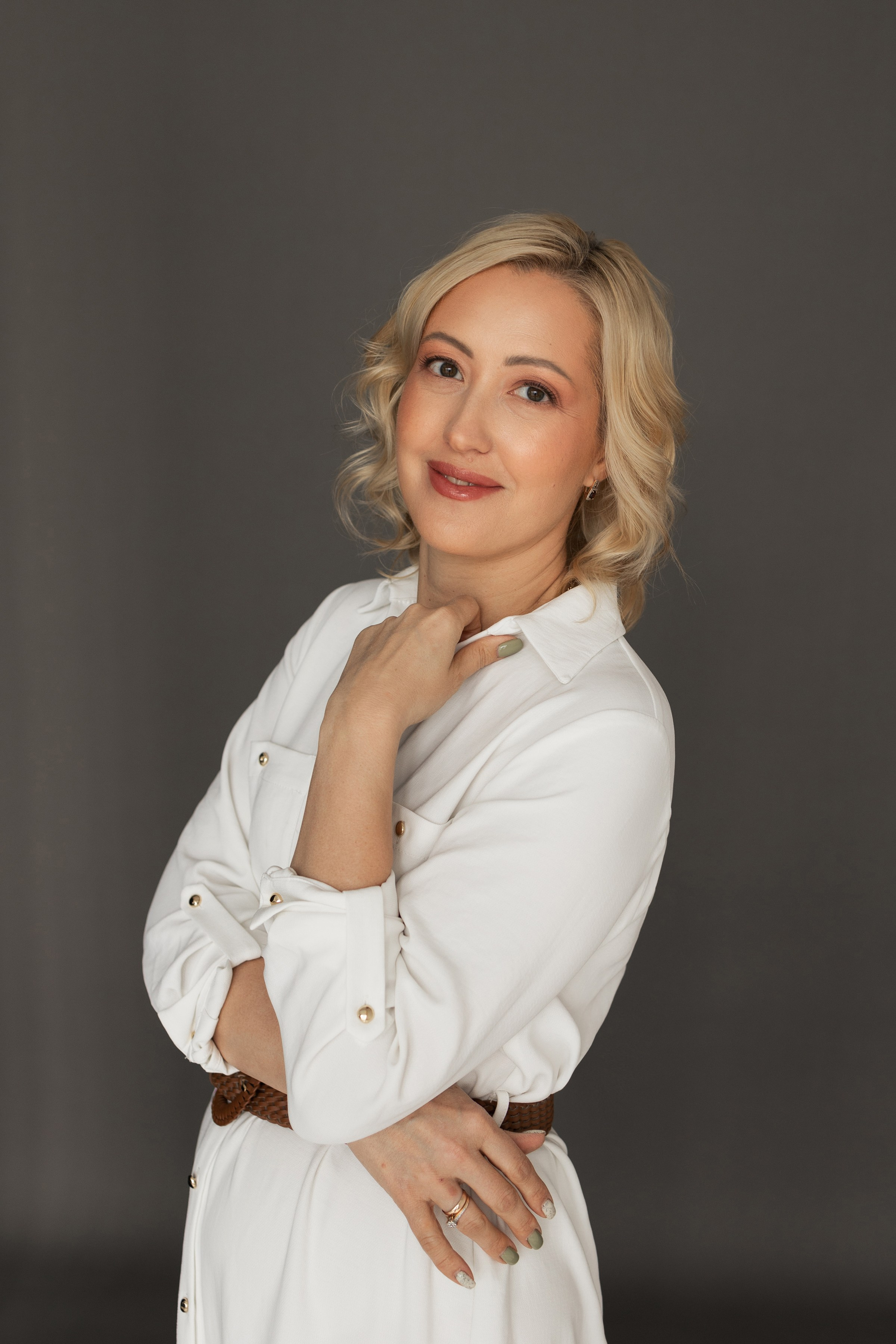 Деловой портрет. Портретный фотограф СПб, женский фотограф, минимализм и эстетика