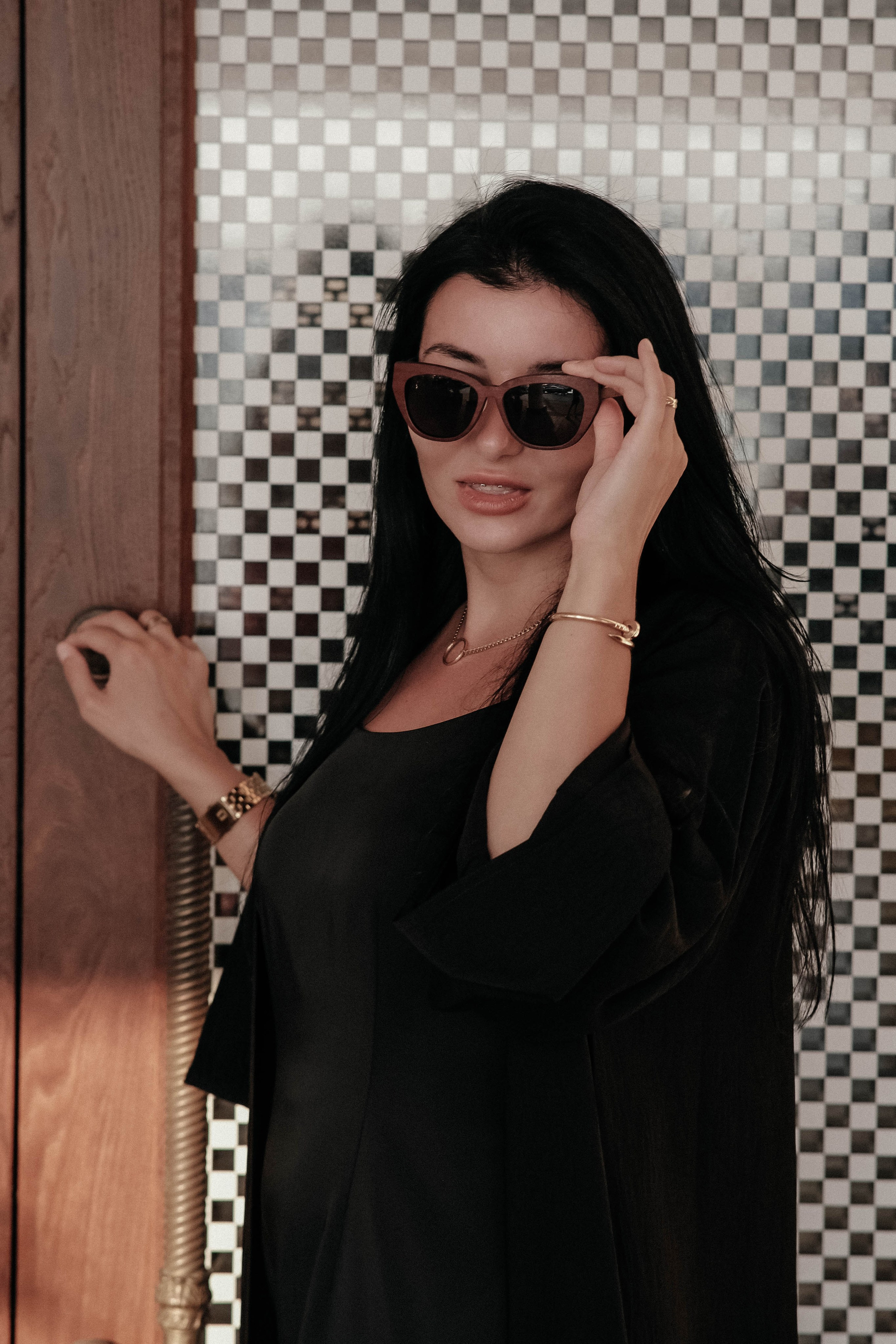 Александра. Главная