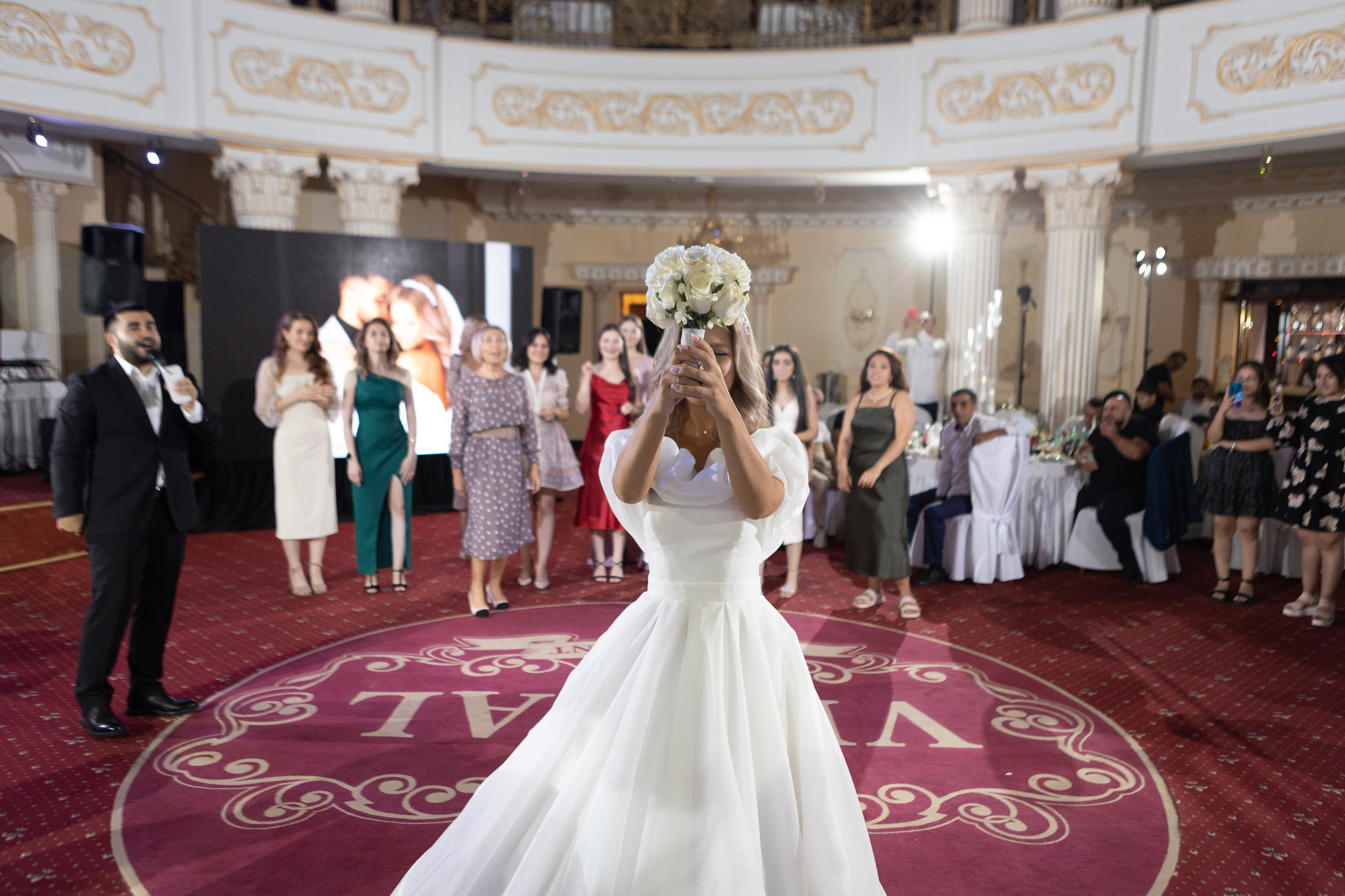 Свадебный фотограф Уфа — Руслан ГабдлисламовЖивые эмоции, красивые кадры, воспоминания на всю жизнь.Работаю по всей Республике Башкортоста. Свадебный фотограф Уфа Руслан Габдлисламов