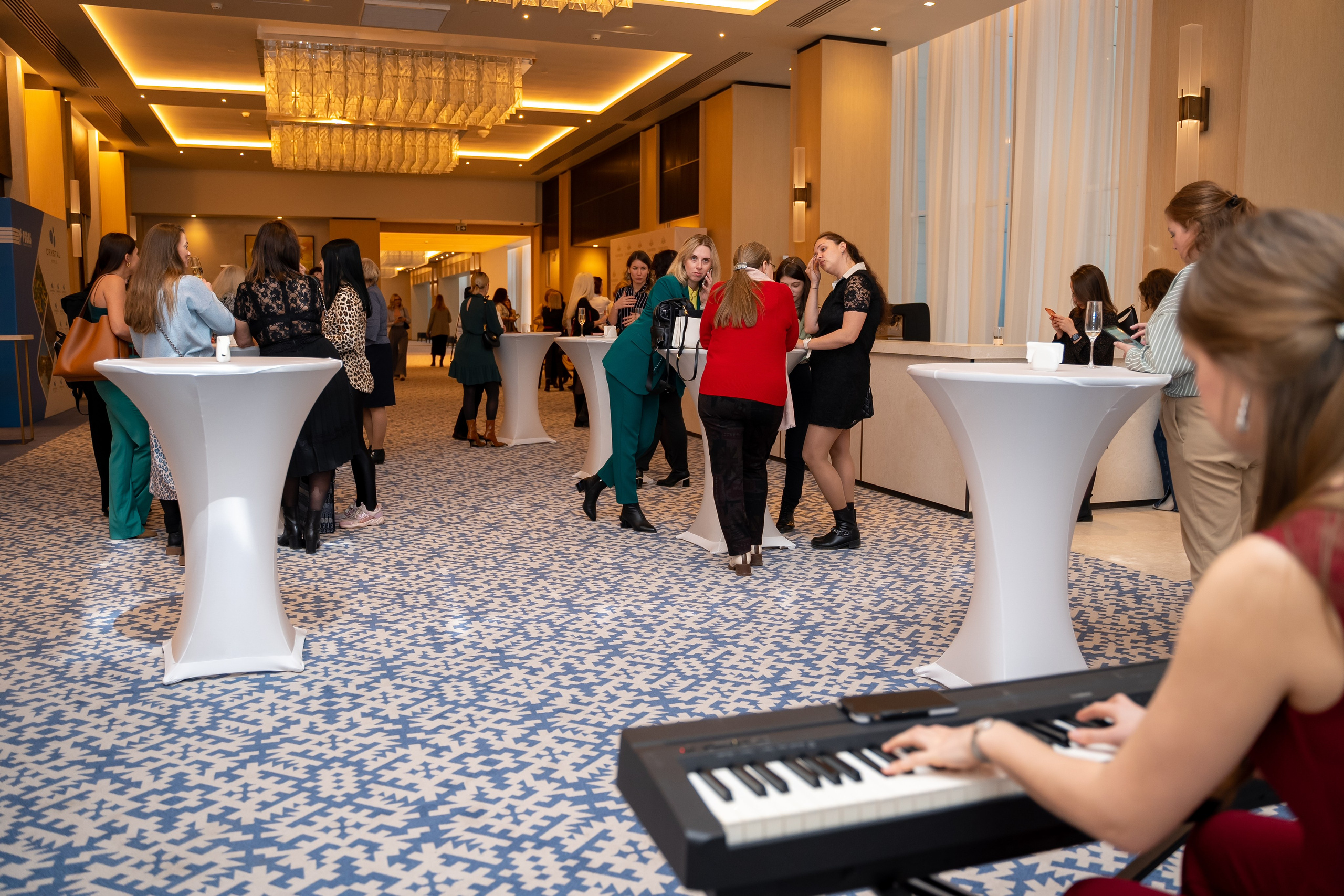 Официальный. Главная