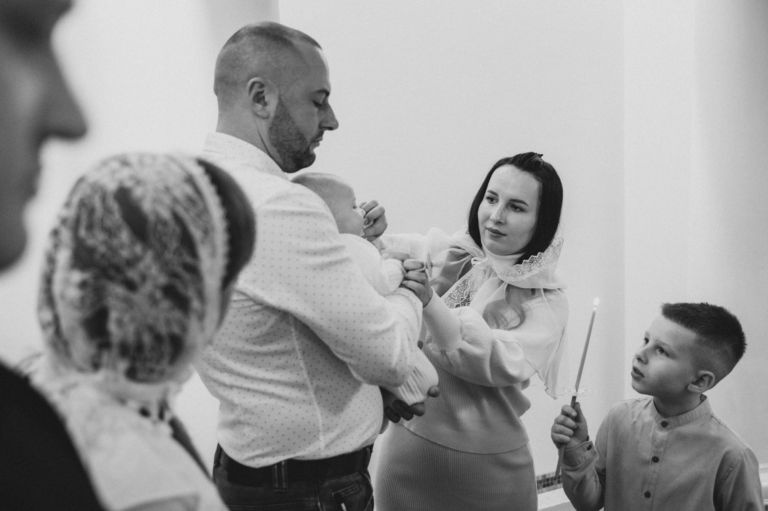 Крещение Тимура (Храм Святой Троицы). Семейный фотограф в Минске Дарья Дреко